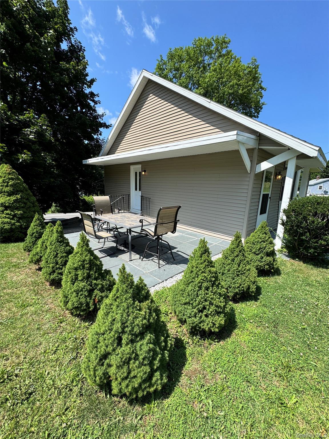 Single Family Willow Road  Dutchess County, NY 12508, MLS-1026026-29