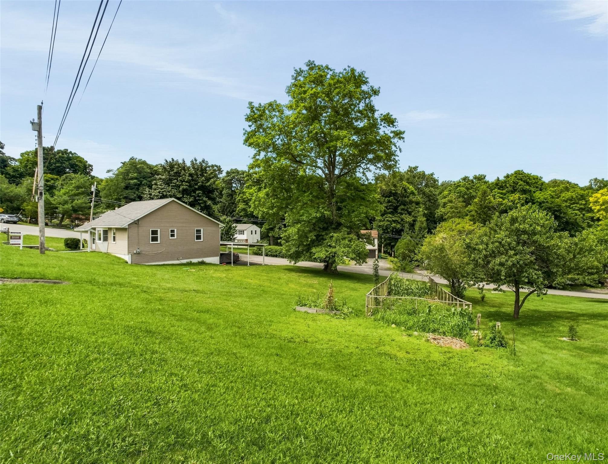 Single Family Willow Road Dutchess County, NY 12508, MLS-1026026-5