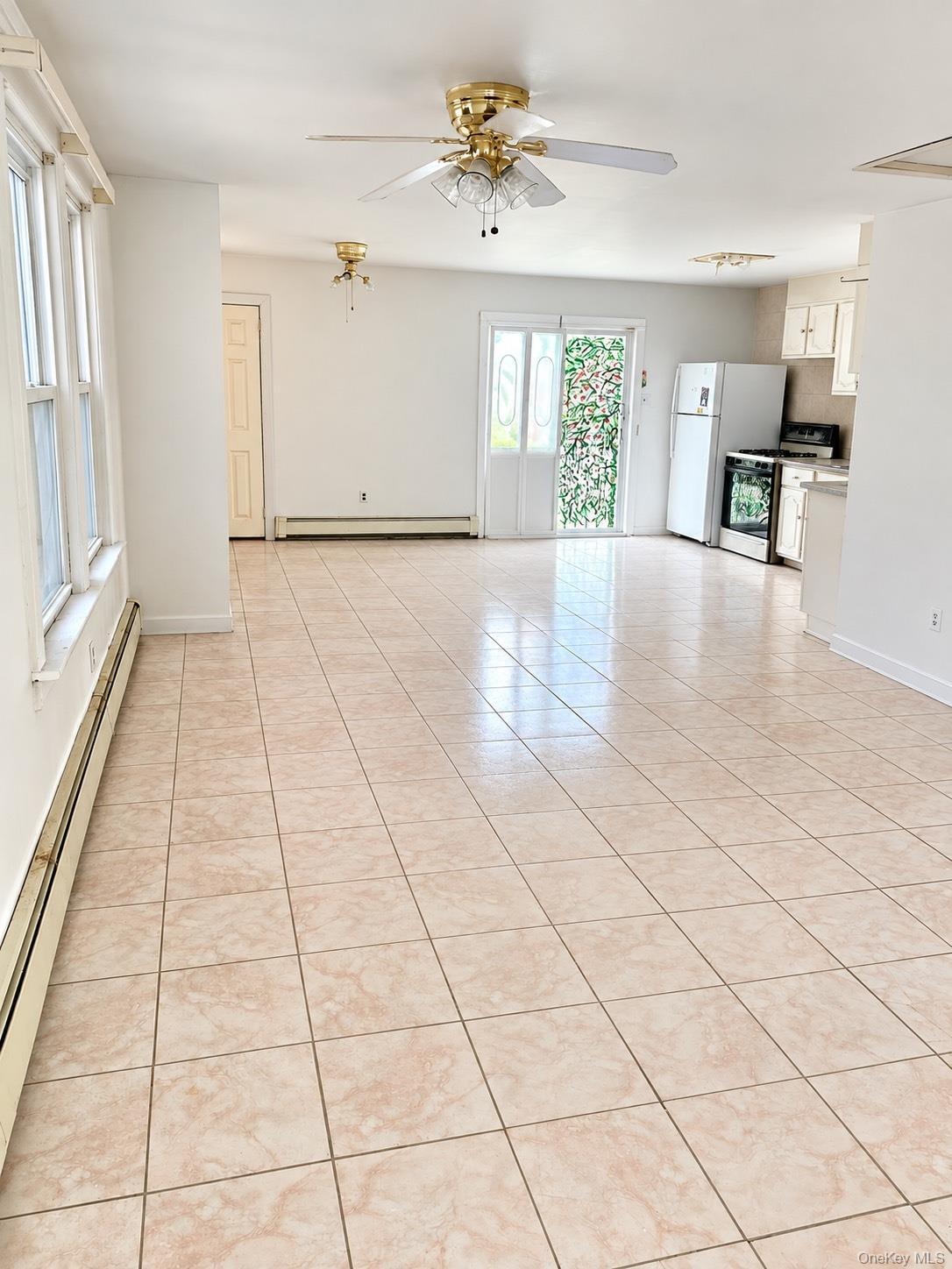 Single Family Gillespie Avenue Bronx, NY 10461, MLS-1026036-3