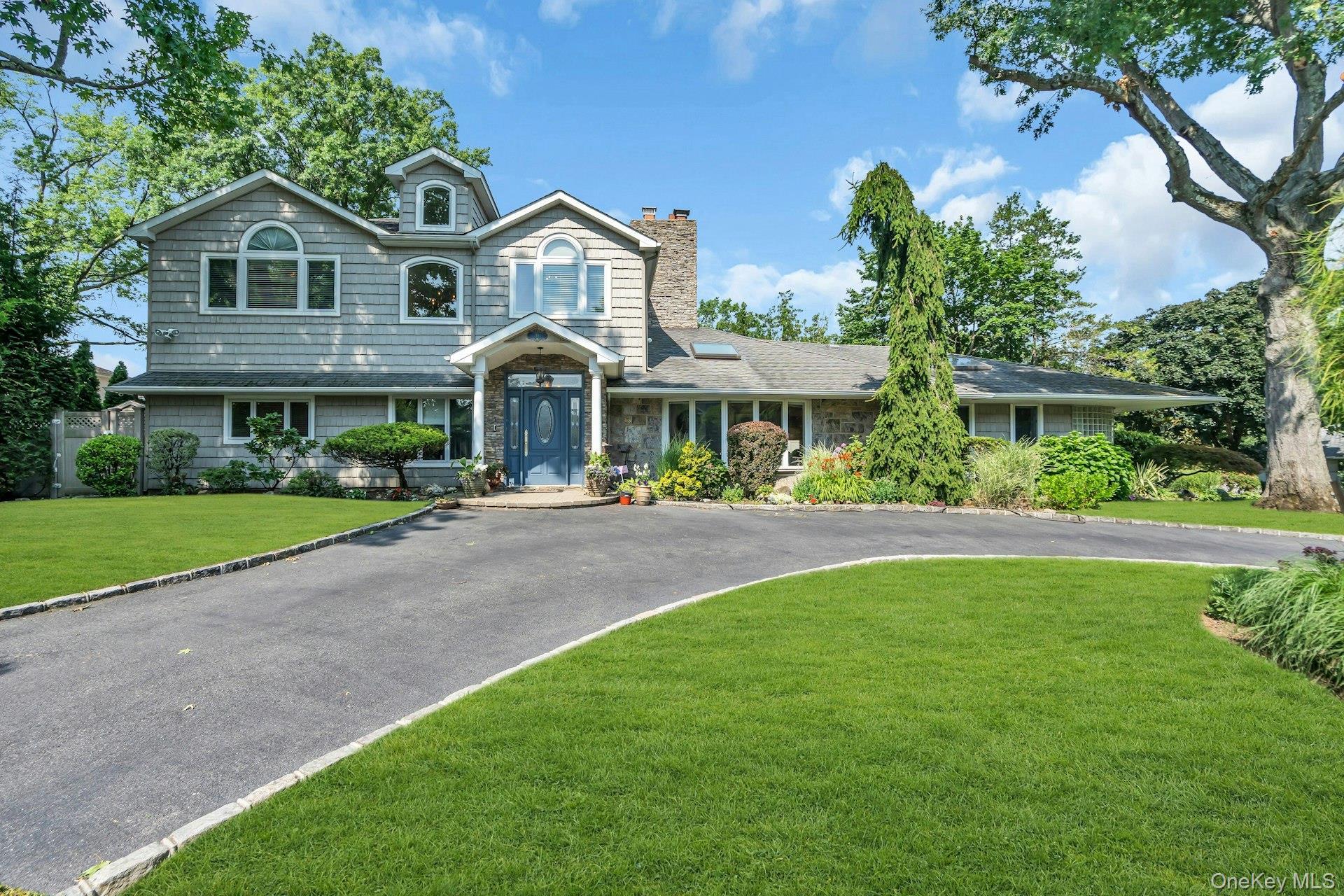 Single Family Regent Place  Nassau County, NY 11576, MLS-1026041-3