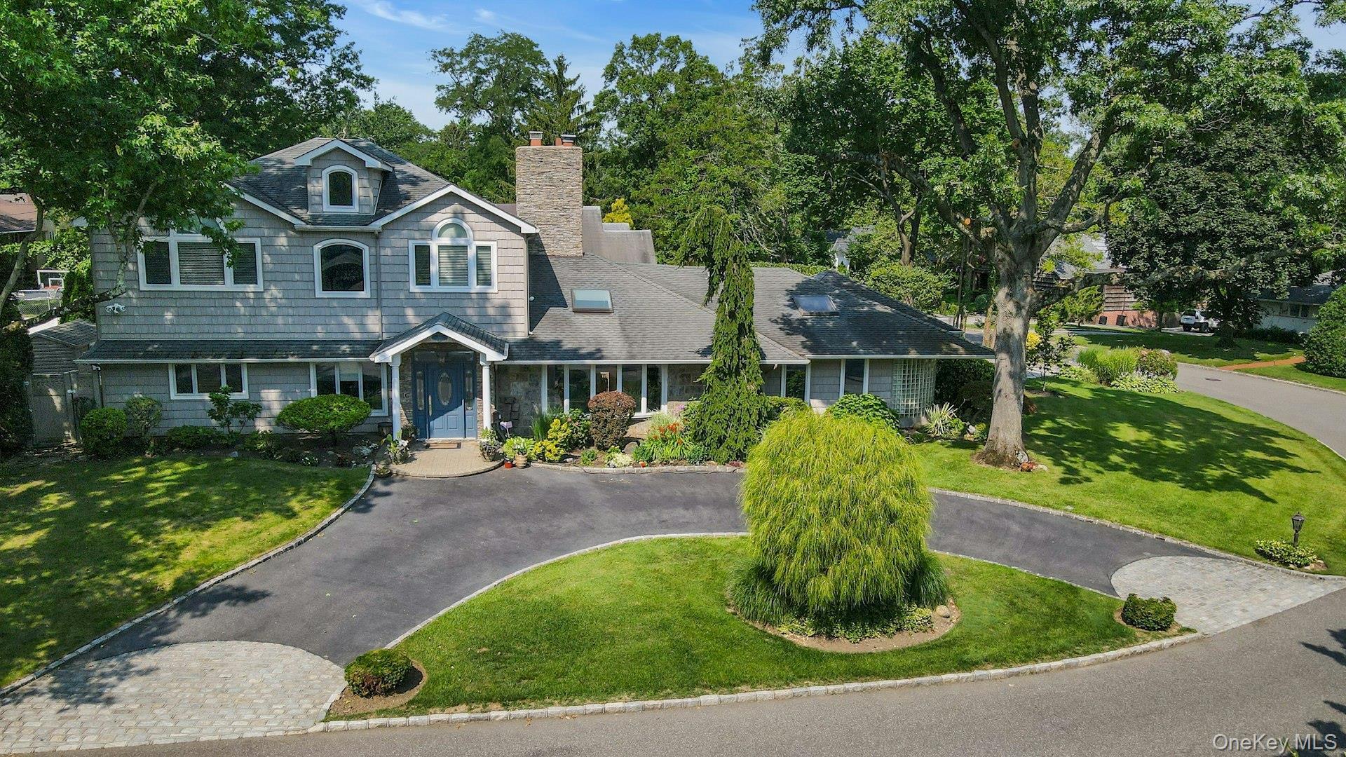Single Family Regent Place  Nassau County, NY 11576, MLS-1026041-47