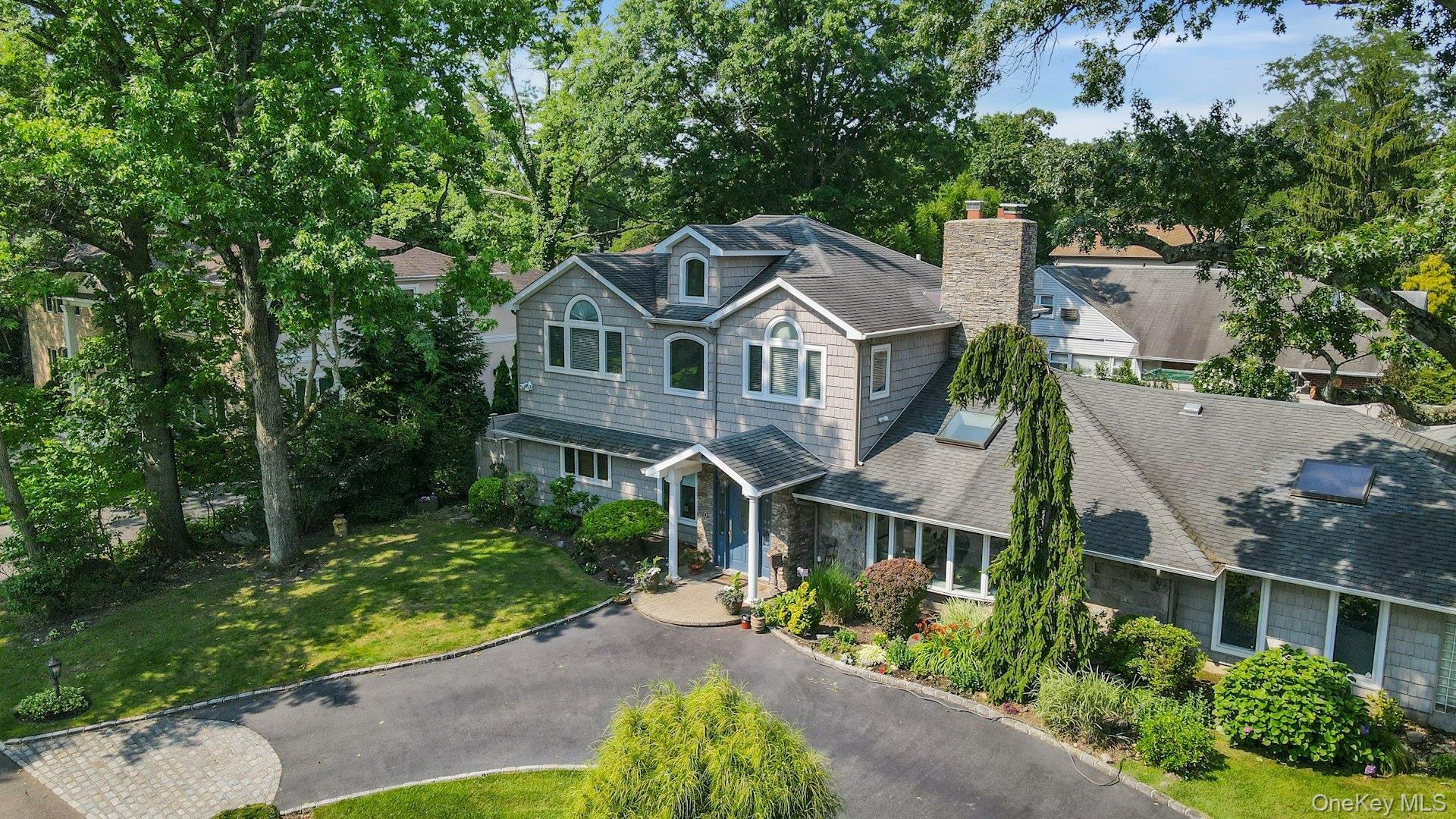 Single Family Regent Place  Nassau County, NY 11576, MLS-1026041-48