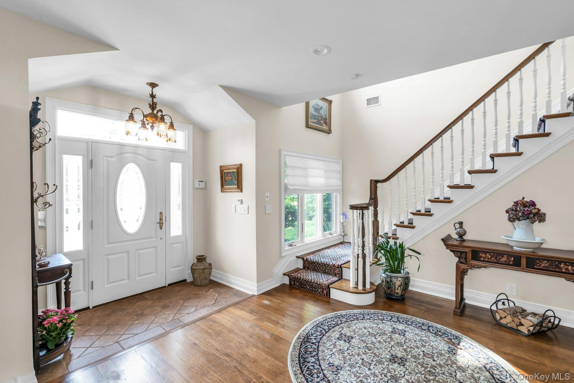 Single Family Regent Place  Nassau County, NY 11576, MLS-1026041-6
