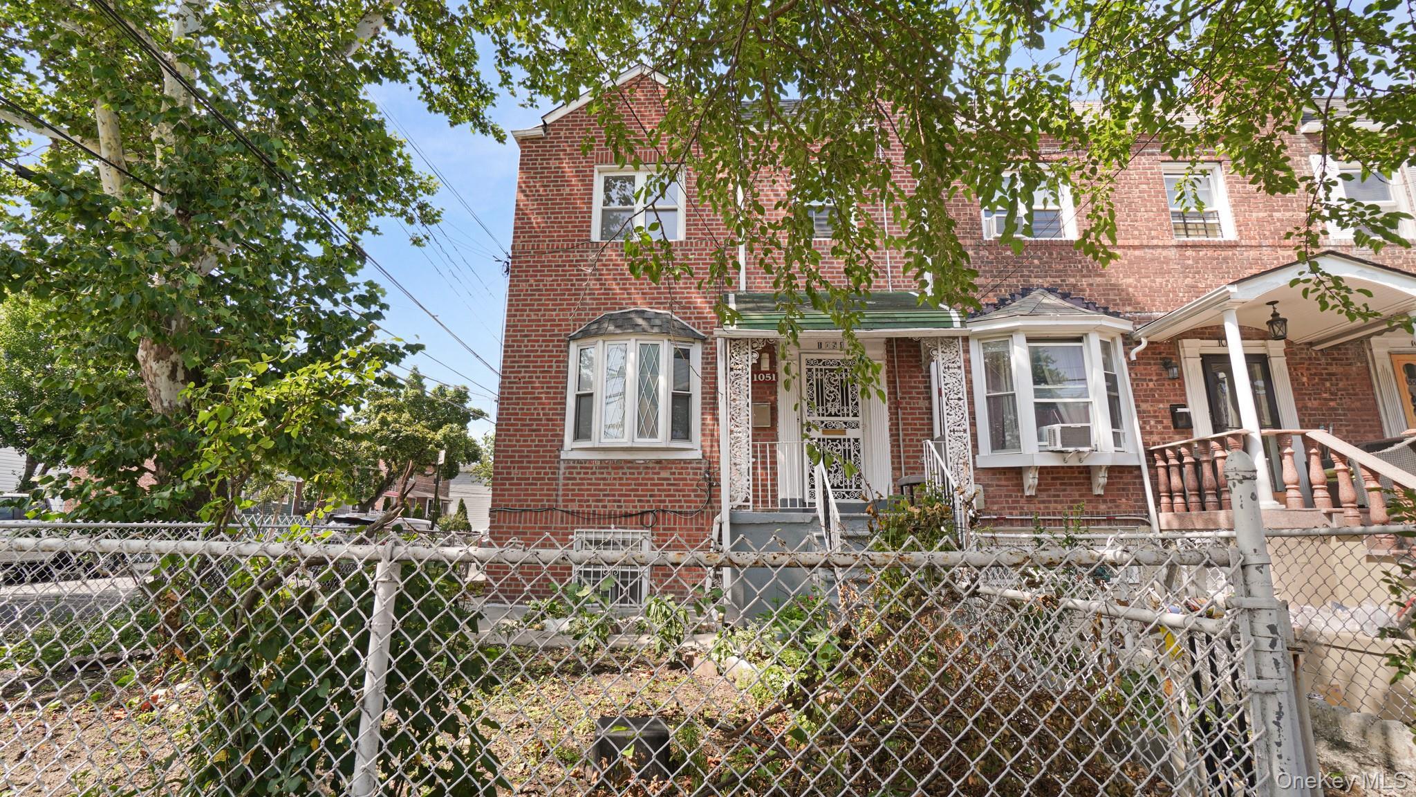 Single Family Duncan Street  Bronx, NY 10469, MLS-1026047-4