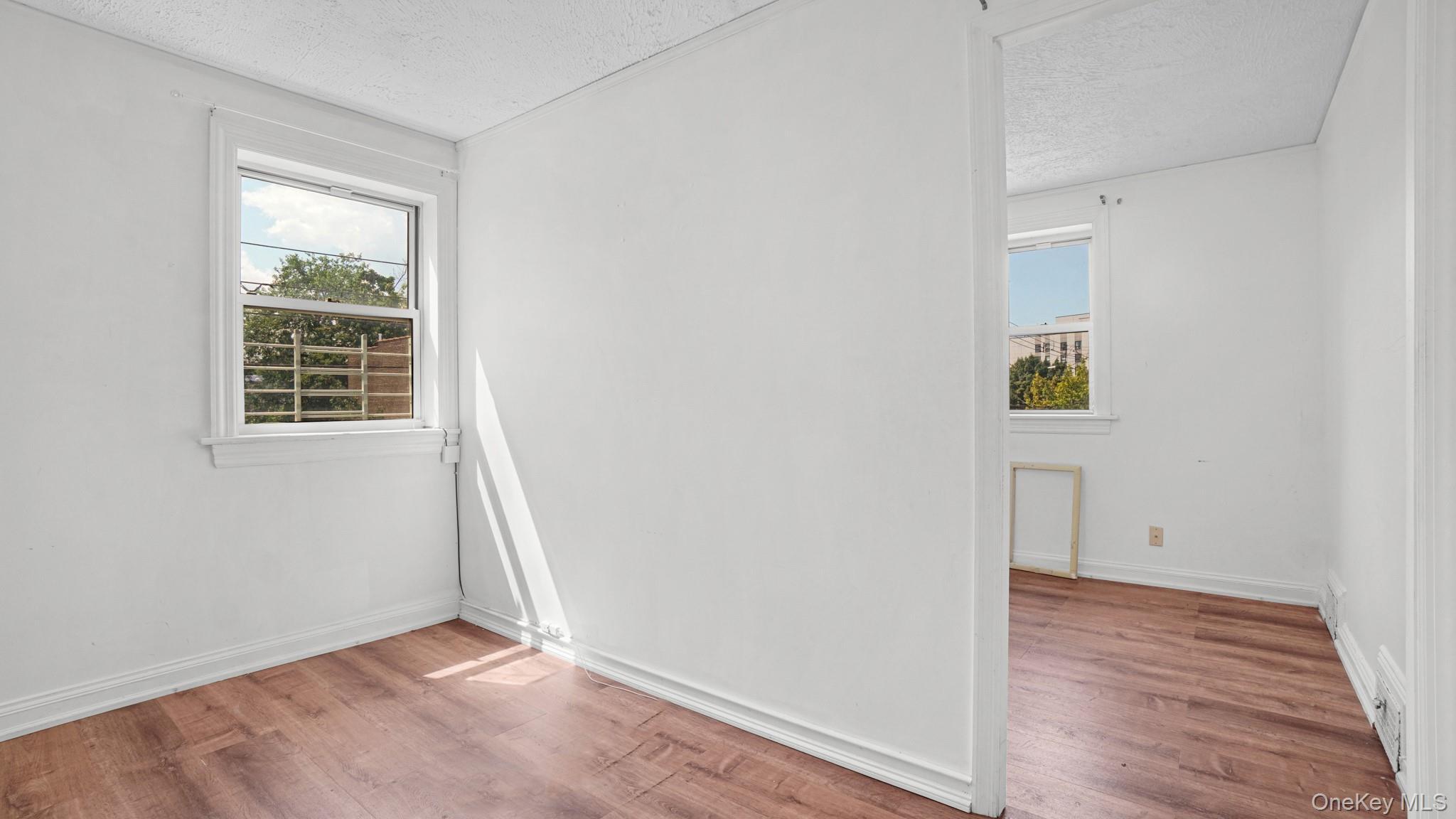 Single Family Duncan Street  Bronx, NY 10469, MLS-1026047-9