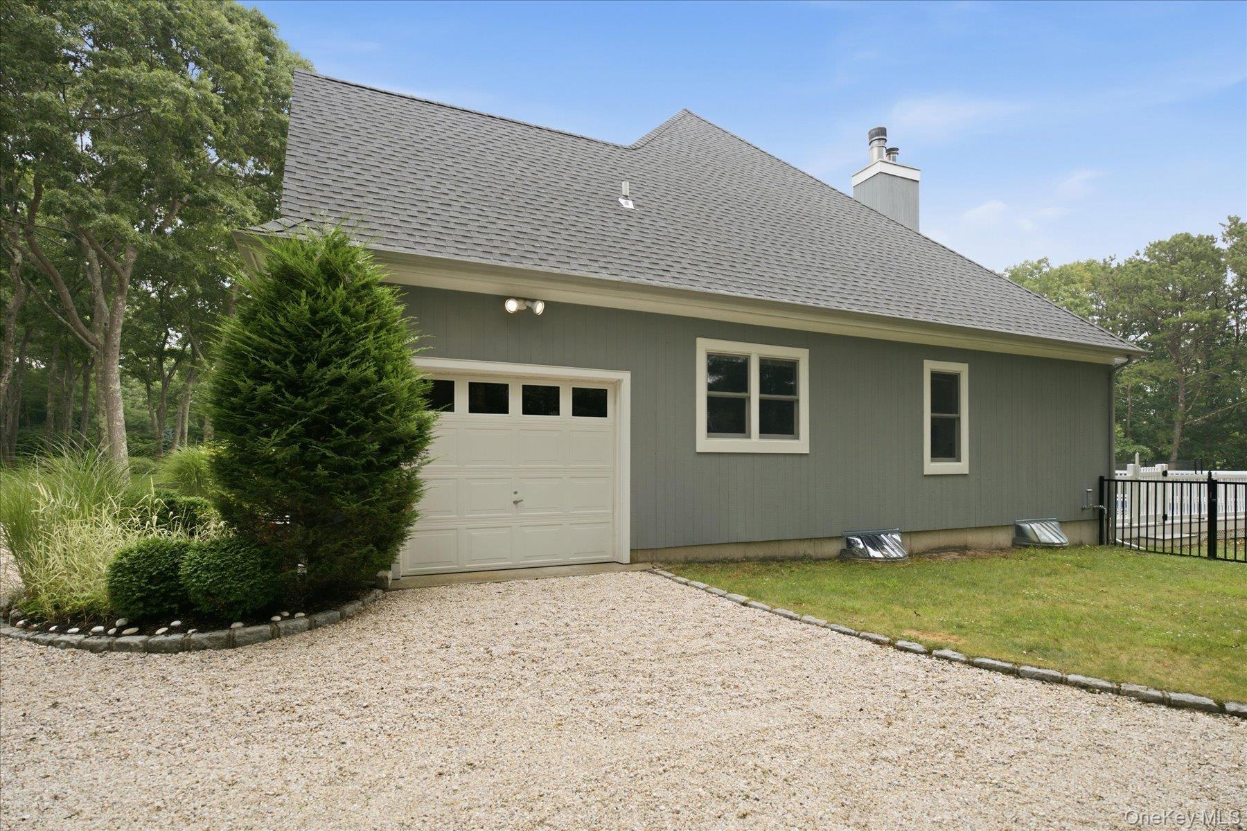 Single Family Lakeside Lane  Suffolk County, NY 11977, MLS-1026057-25
