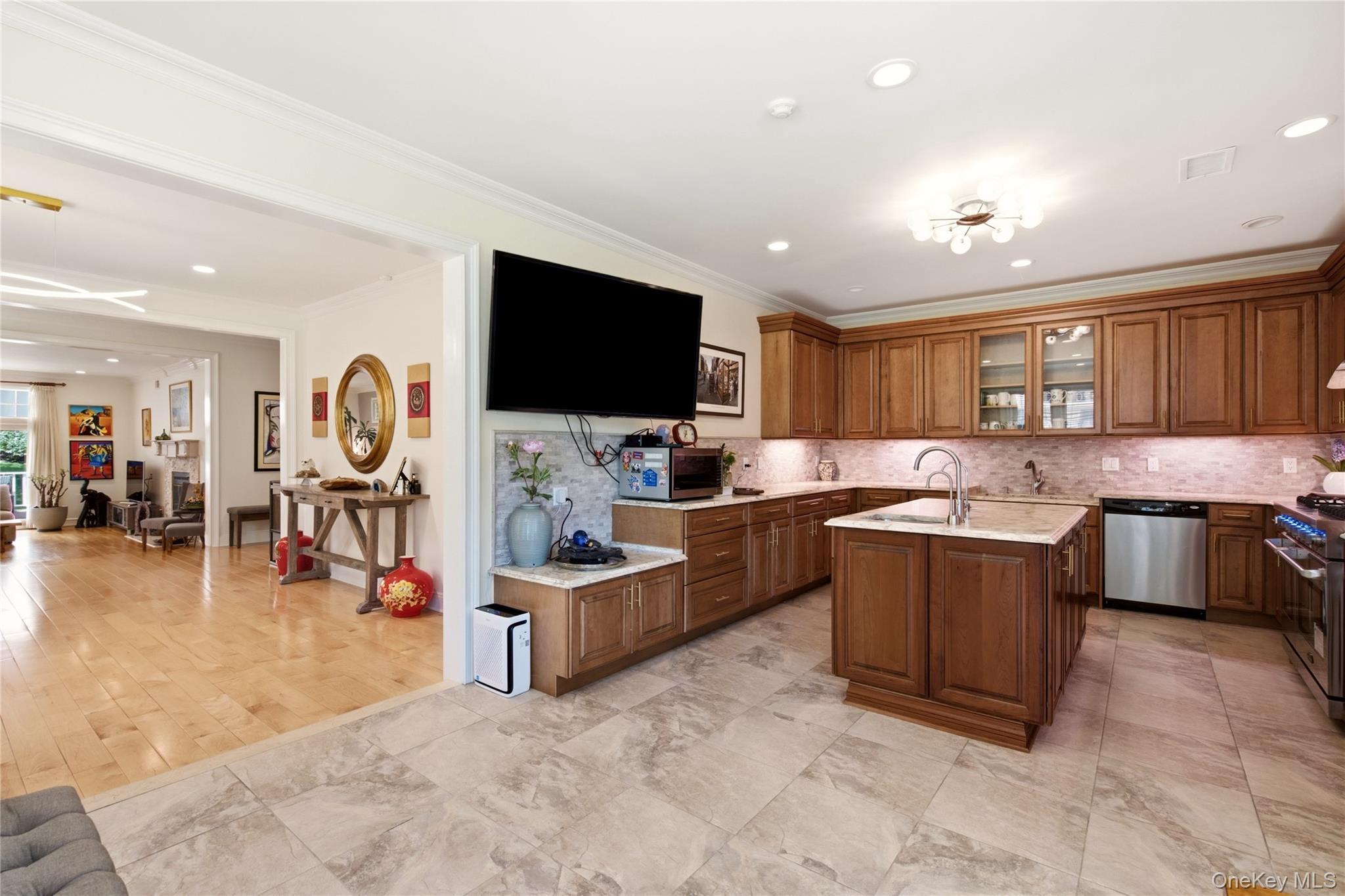 Single Family Baltustrol Circle  Nassau County, NY 11576, MLS-1026067-12