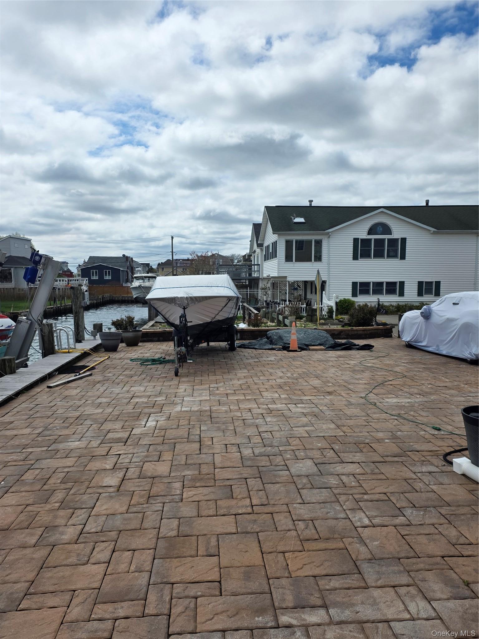 Single Family Yacht Club Road  Suffolk County, NY 11702, MLS-1026094-11