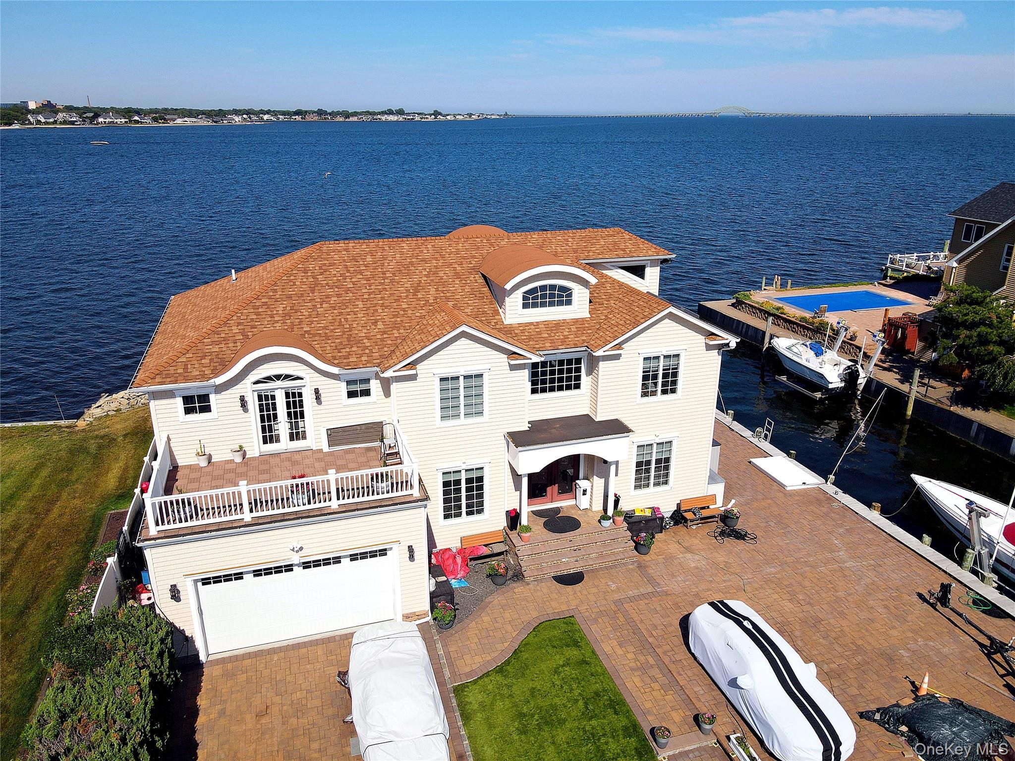 Single Family Yacht Club Road  Suffolk County, NY 11702, MLS-1026094-2