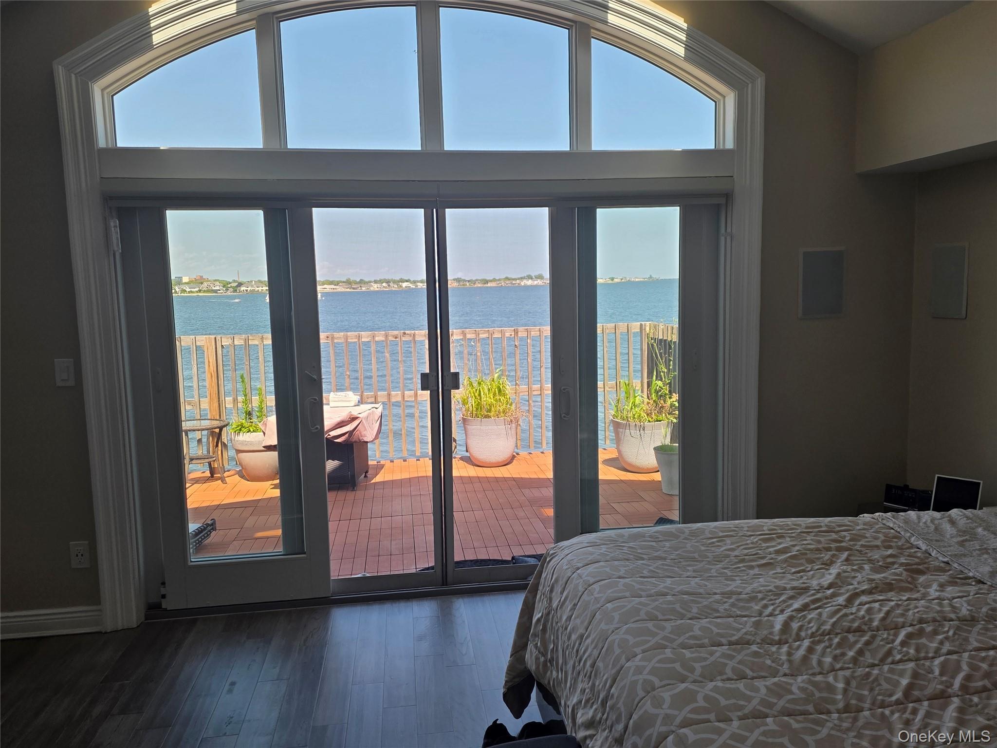 Single Family Yacht Club Road  Suffolk County, NY 11702, MLS-1026094-23