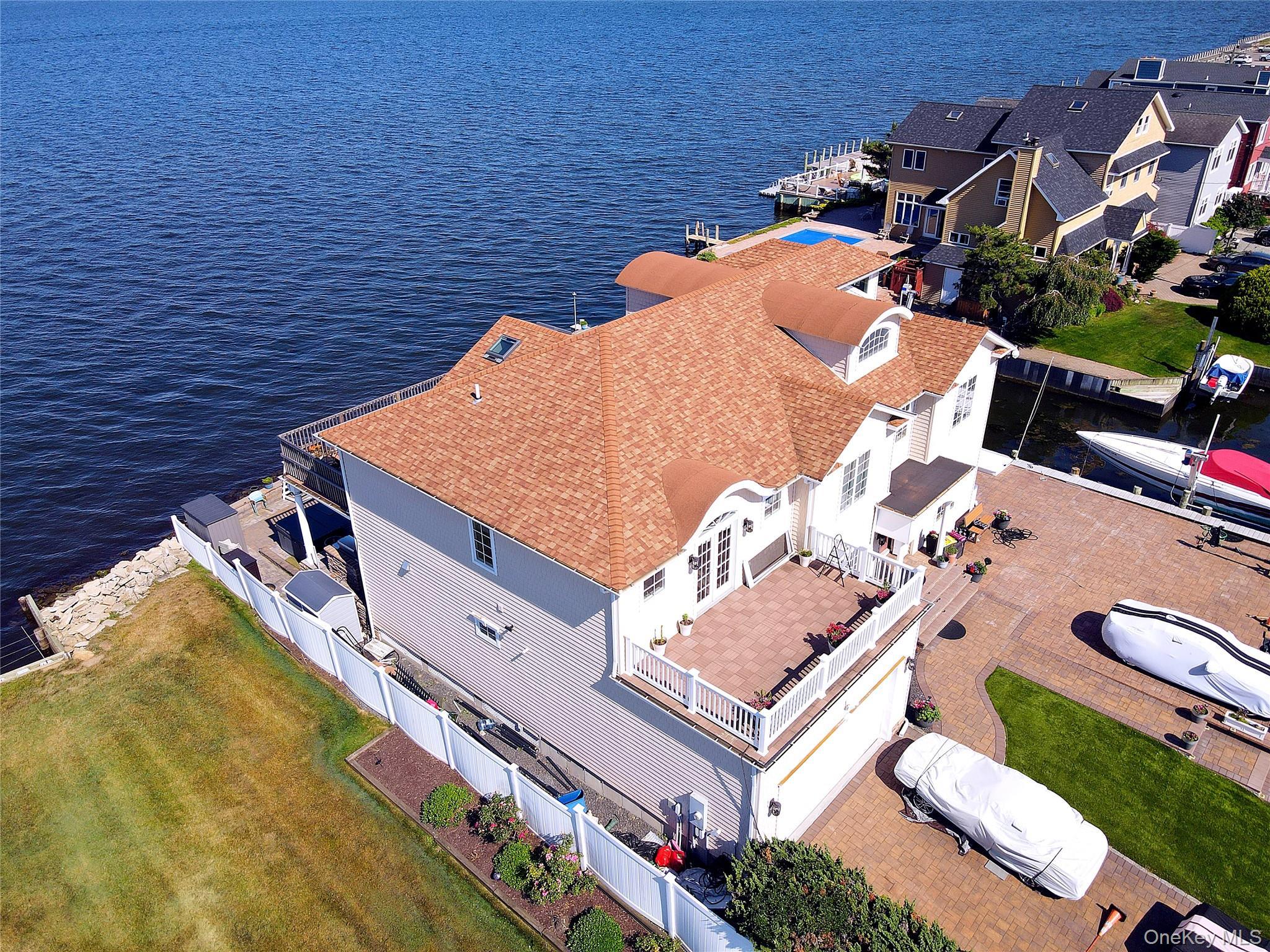 Single Family Yacht Club Road  Suffolk County, NY 11702, MLS-1026094-3