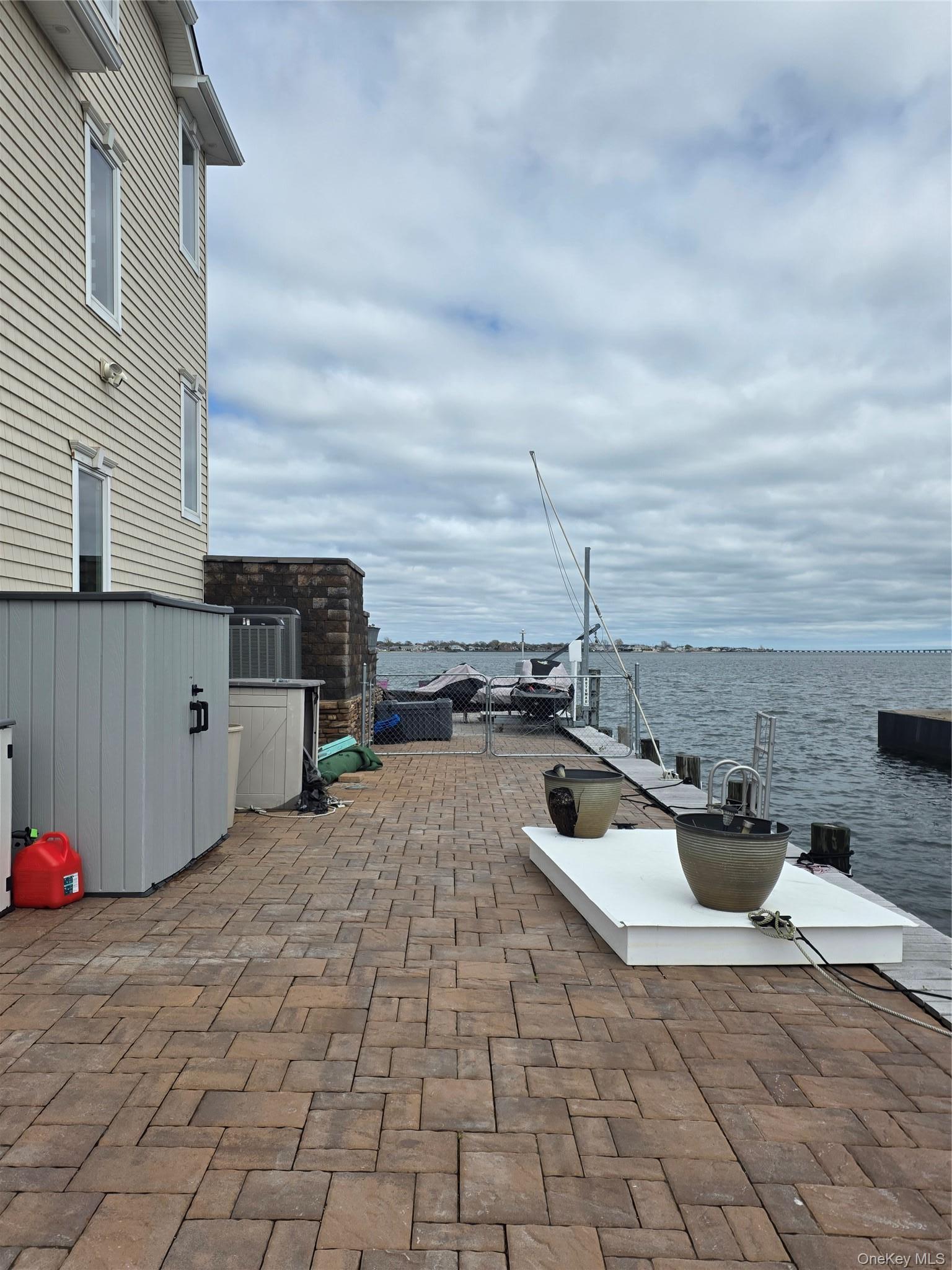 Single Family Yacht Club Road  Suffolk County, NY 11702, MLS-1026094-9
