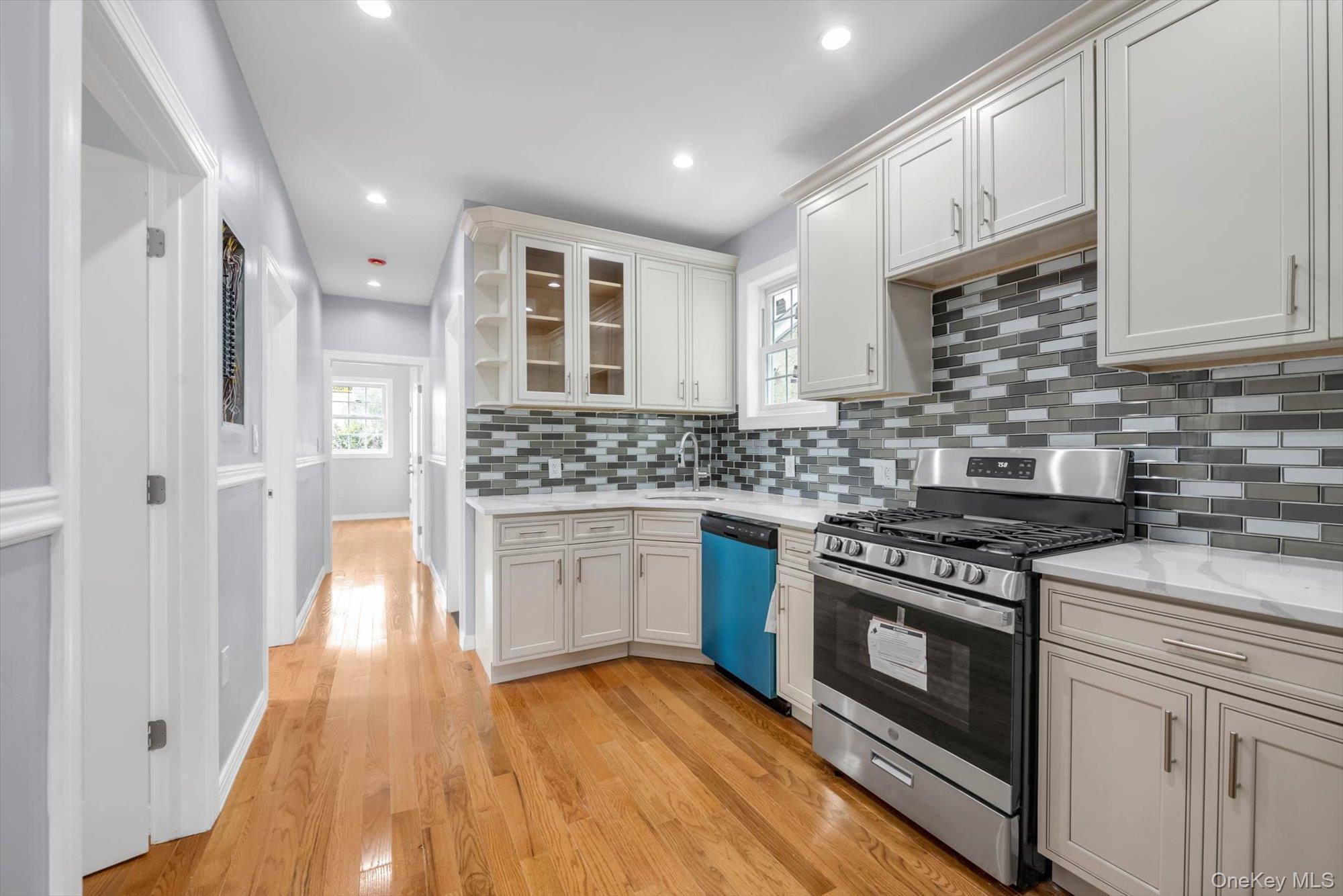 Single Family 234th Street Queens, NY 11422, MLS-1026102-11