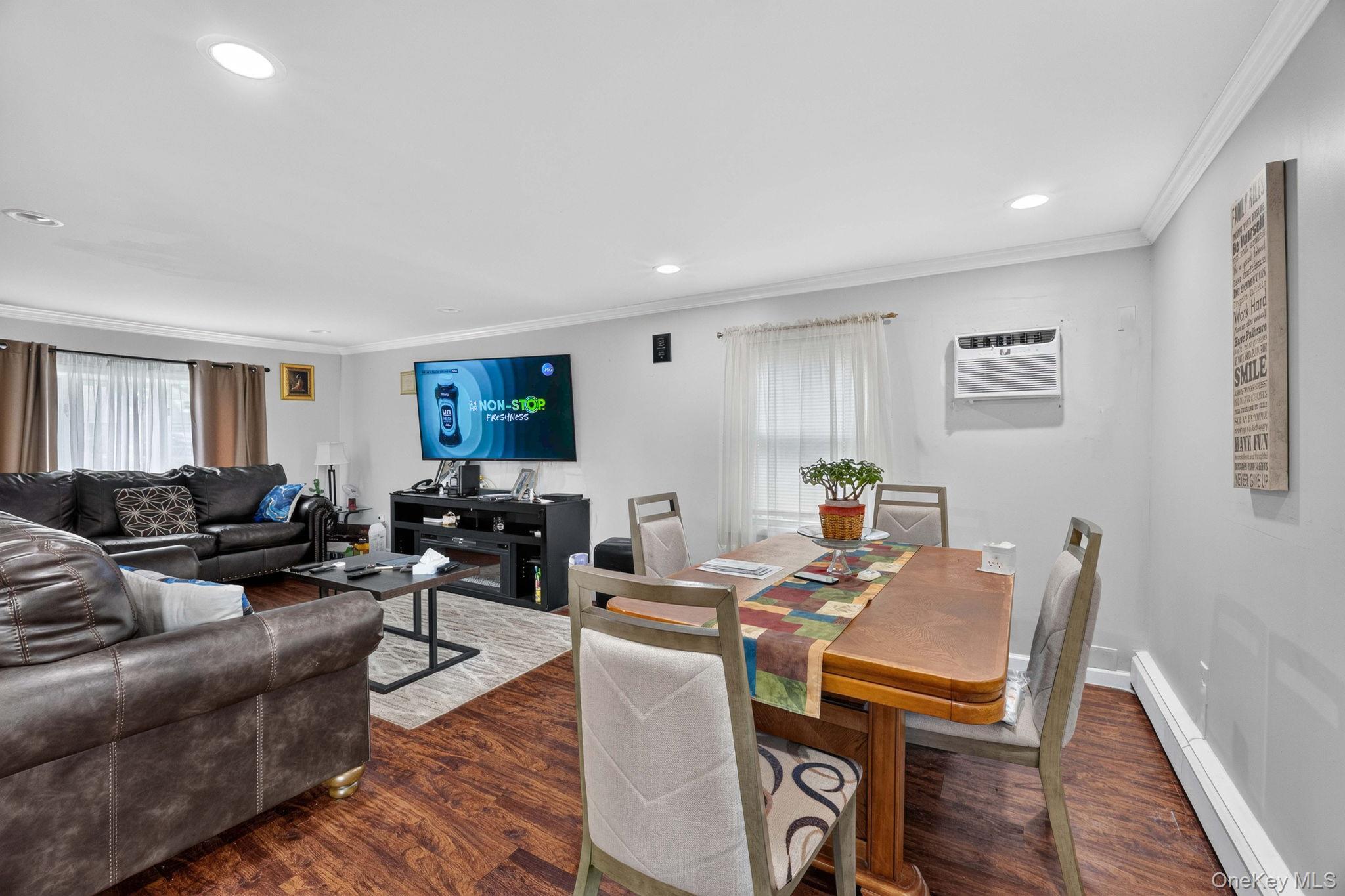 Single Family S Bedford Avenue Suffolk County, NY 11749, MLS-1026148-5
