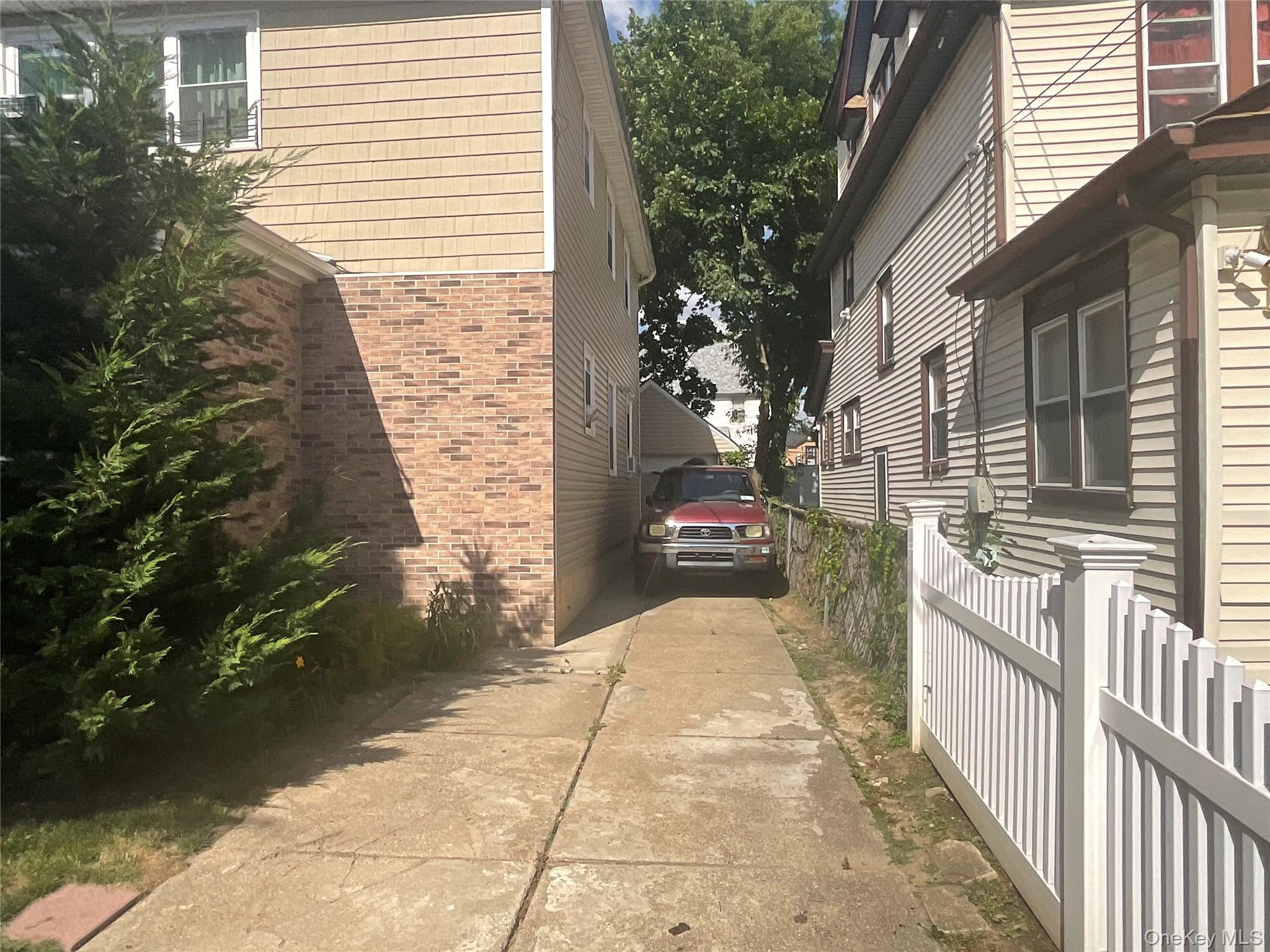 Single Family 172nd Street Queens, NY 11434, MLS-1026178-11