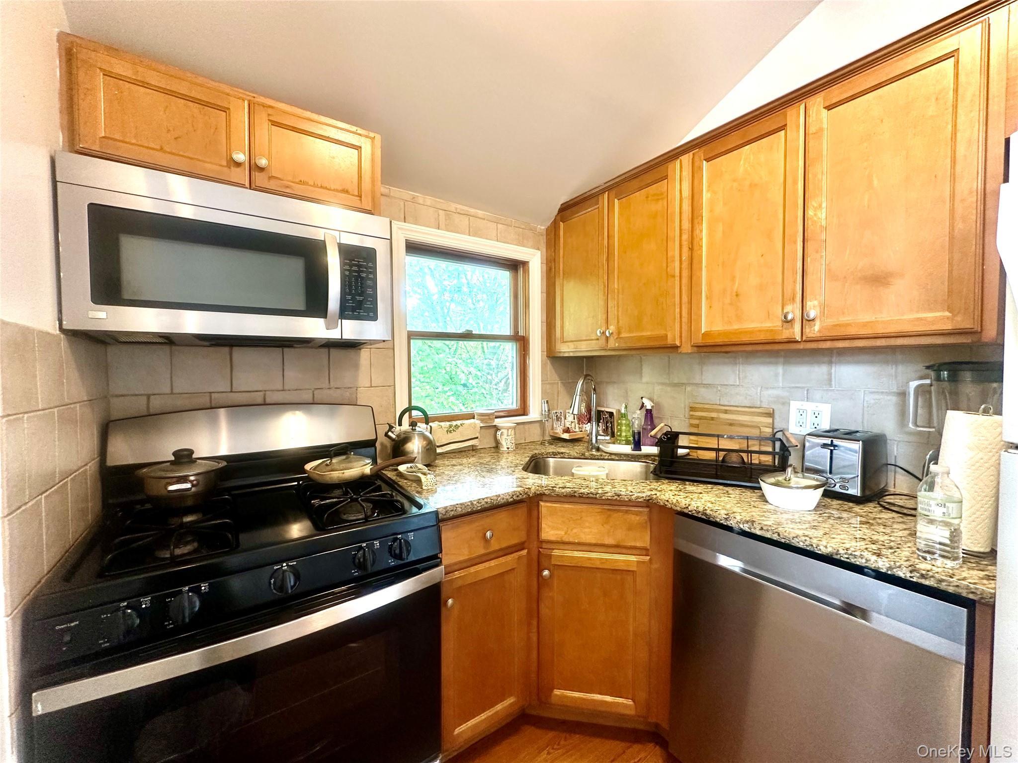 Single Family 7th Avenue Queens, NY 11356, MLS-1026197-5