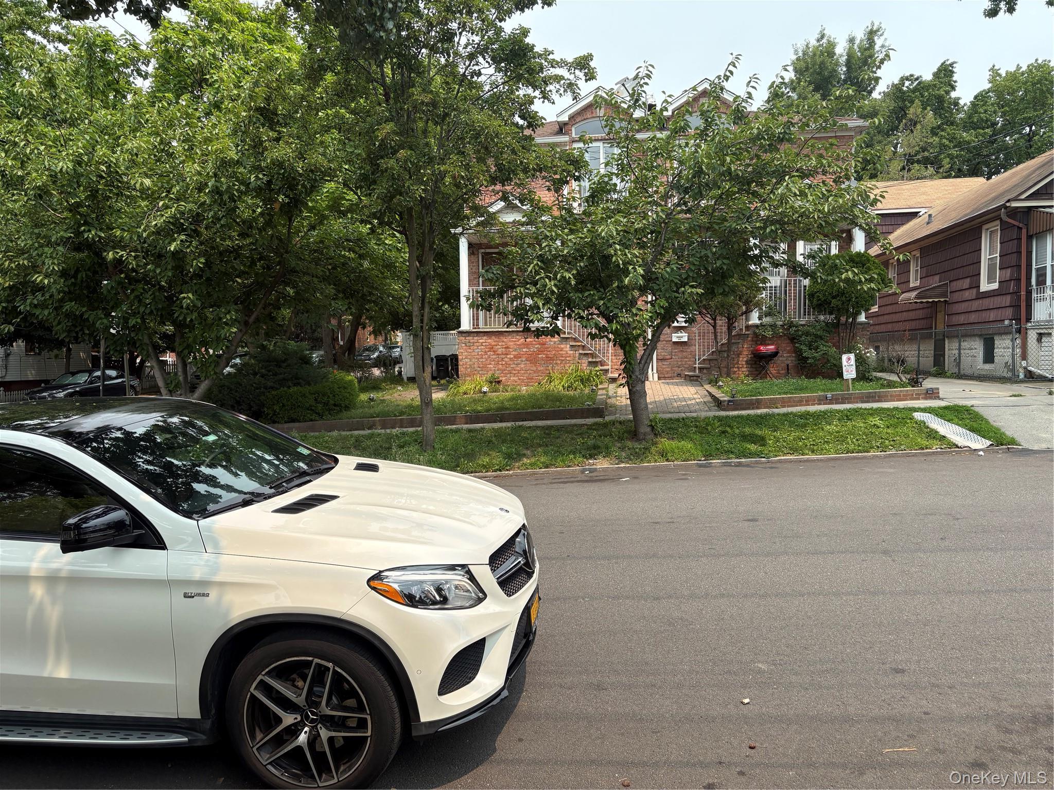 Single Family 7th Avenue Queens, NY 11356, MLS-1026197-8