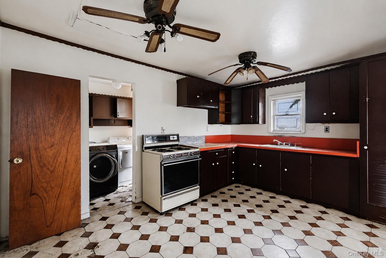 Single Family Utica Avenue  Brooklyn, NY 11234, MLS-1026198-7