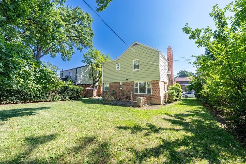 Single Family Bell Boulevard  Queens, NY 11364, MLS-1026204-17