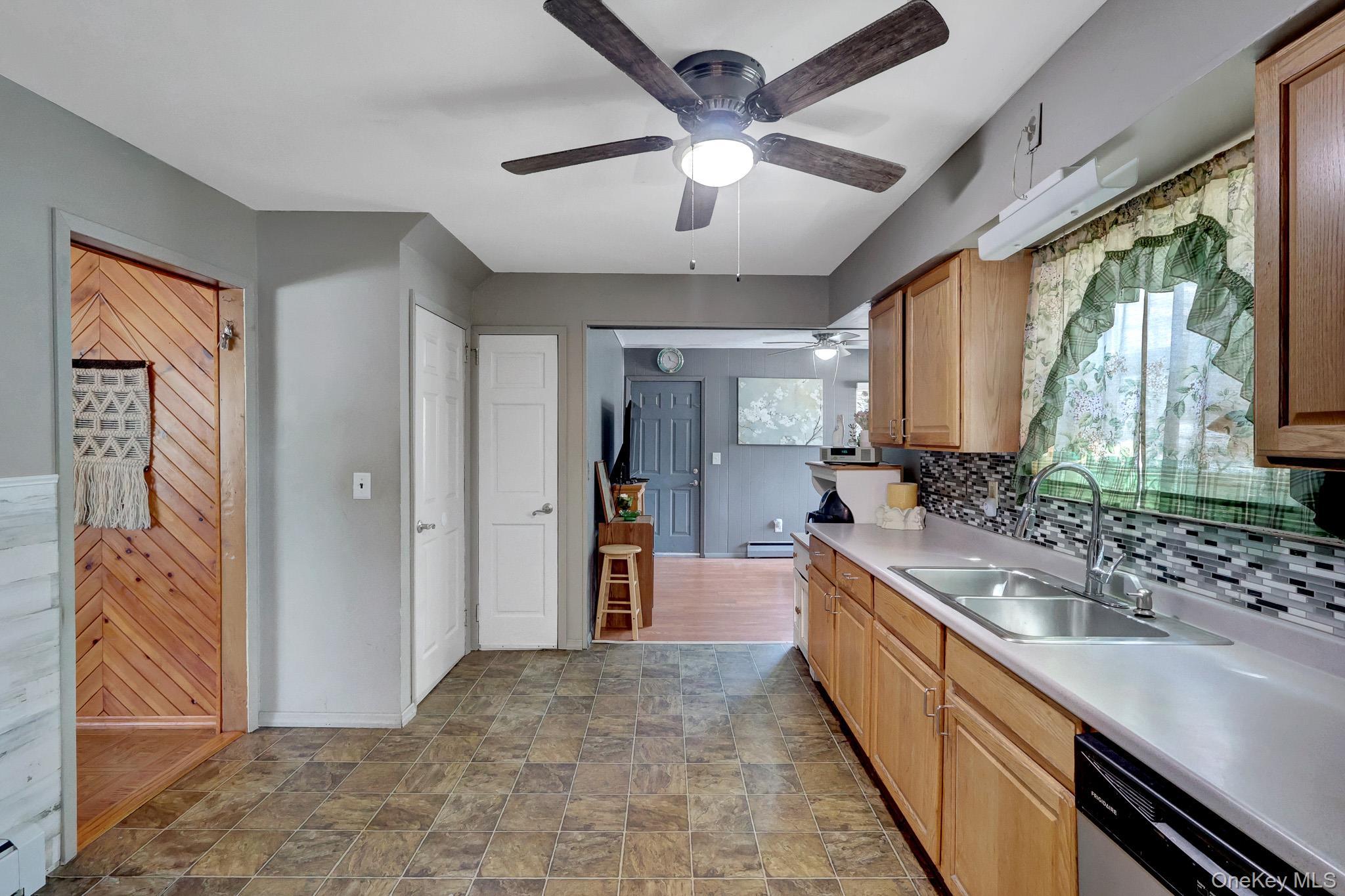 Single Family Madison Avenue  Suffolk County, NY 11717, MLS-1026218-11