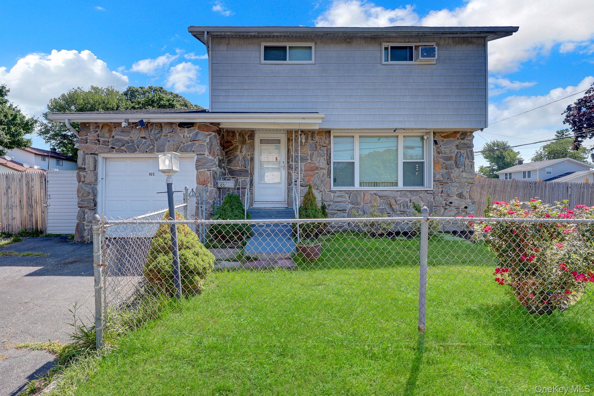 Single Family Madison Avenue  Suffolk County, NY 11717, MLS-1026218-2