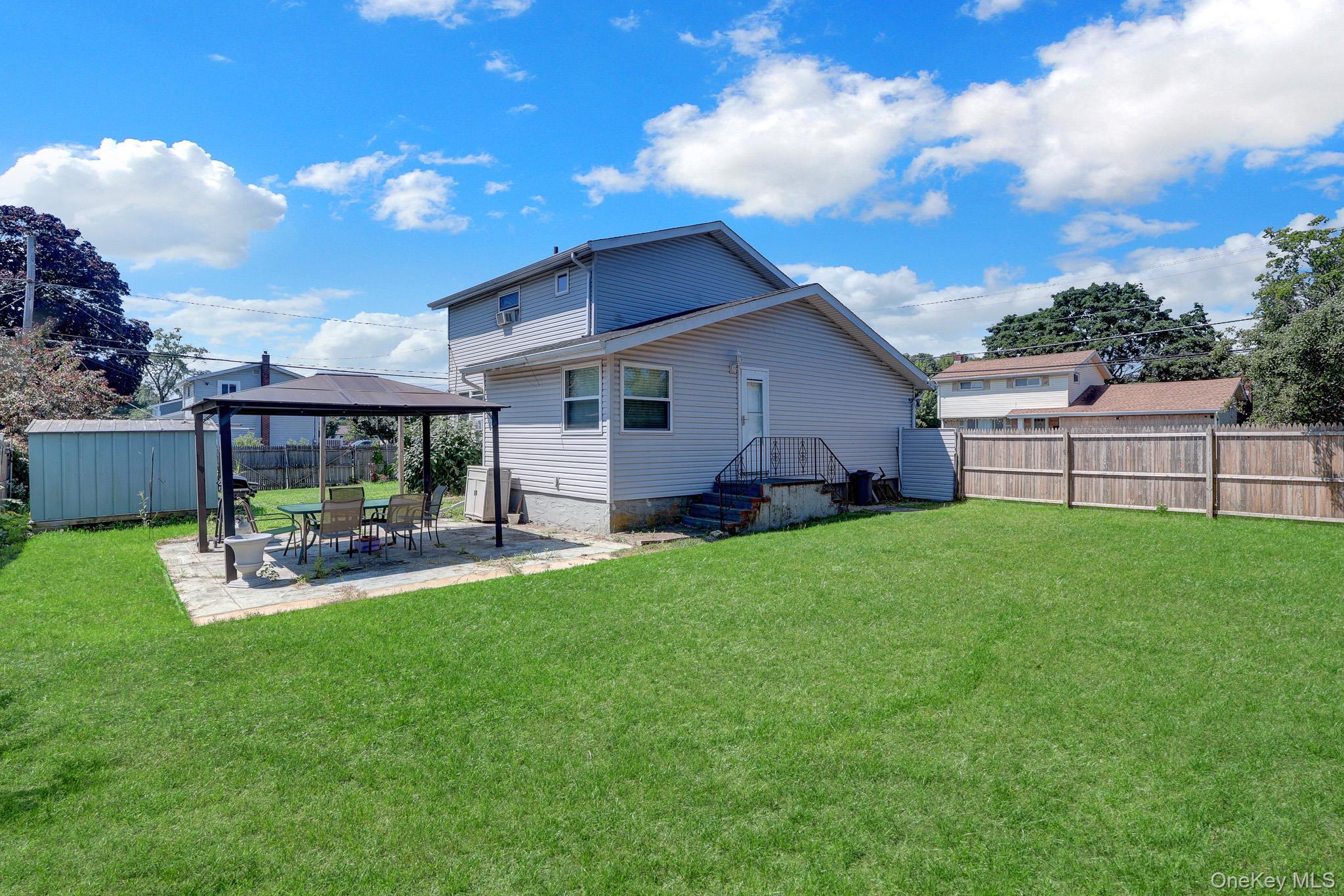 Single Family Madison Avenue  Suffolk County, NY 11717, MLS-1026218-26