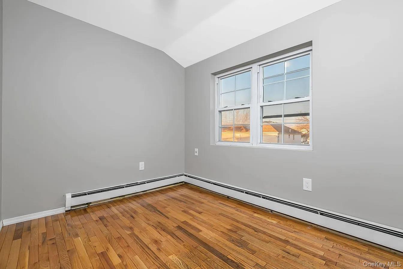 Single Family 172nd Street  Queens, NY 11434, MLS-1026221-4