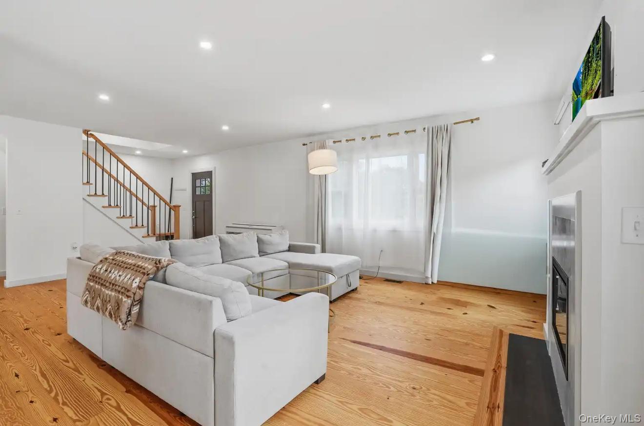 Single Family Woodland Drive Dutchess County, NY 12590, MLS-1026247-14