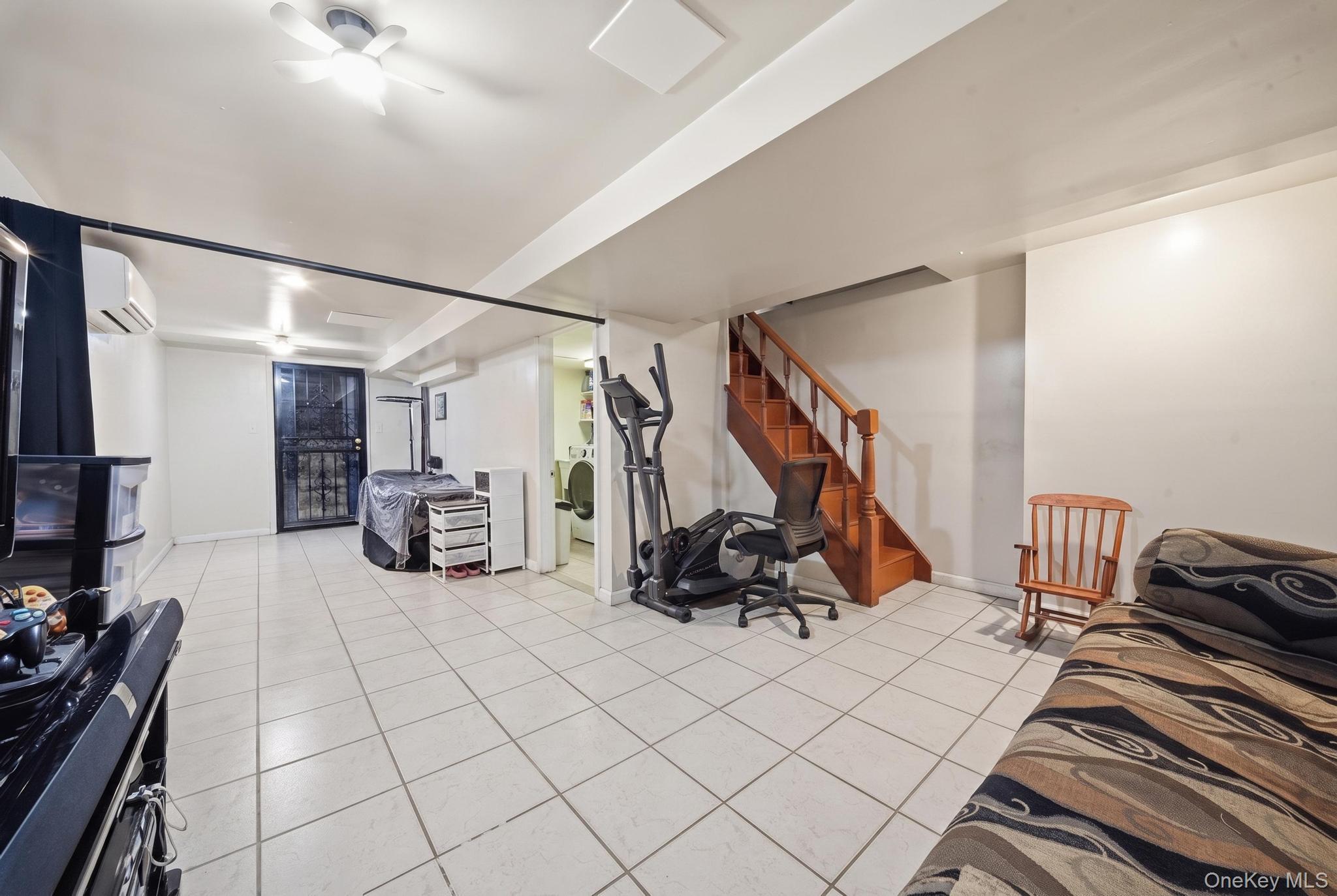 Single Family 85th Avenue Queens, NY 11418, MLS-1026255-16
