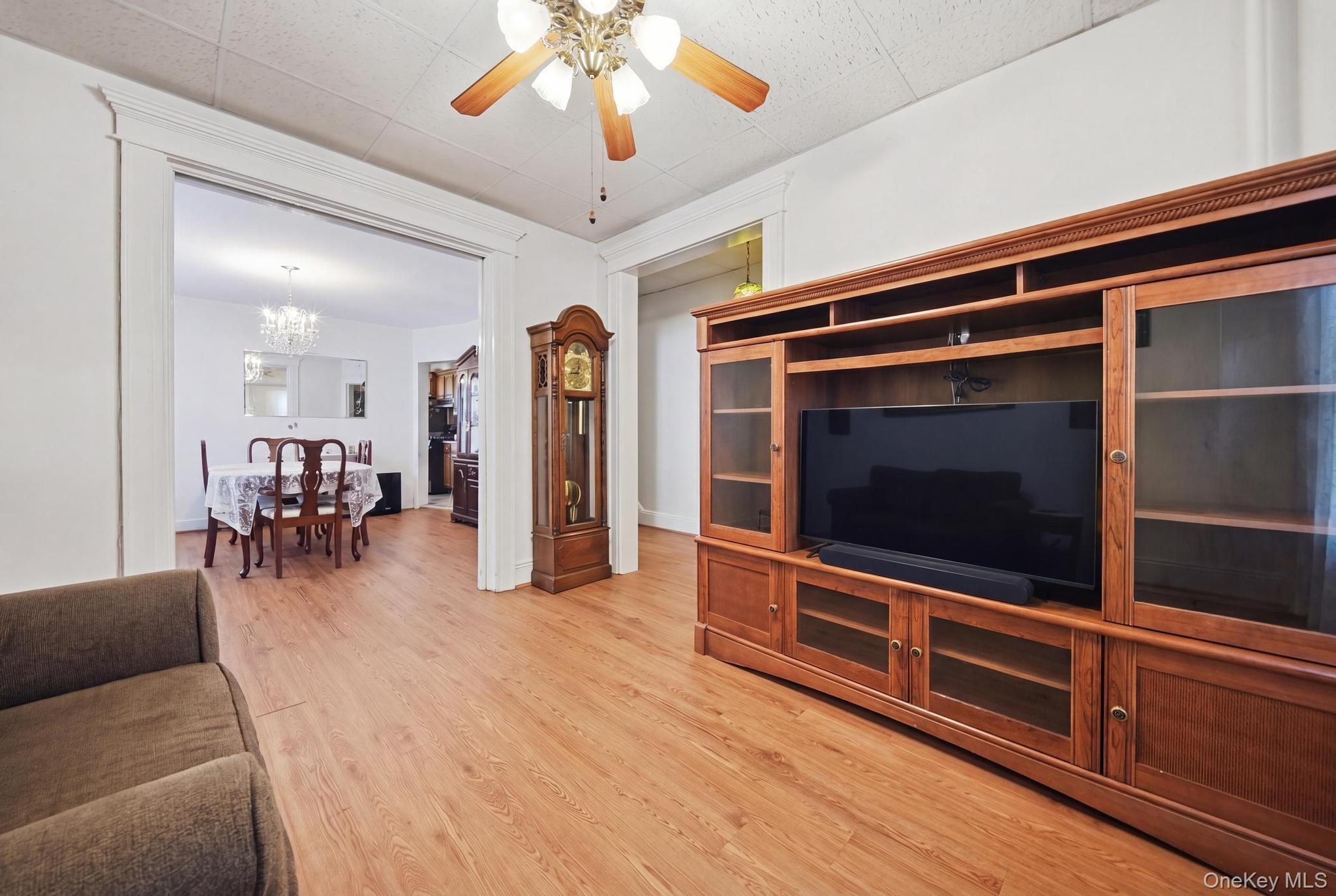 Single Family 85th Avenue Queens, NY 11418, MLS-1026255-5