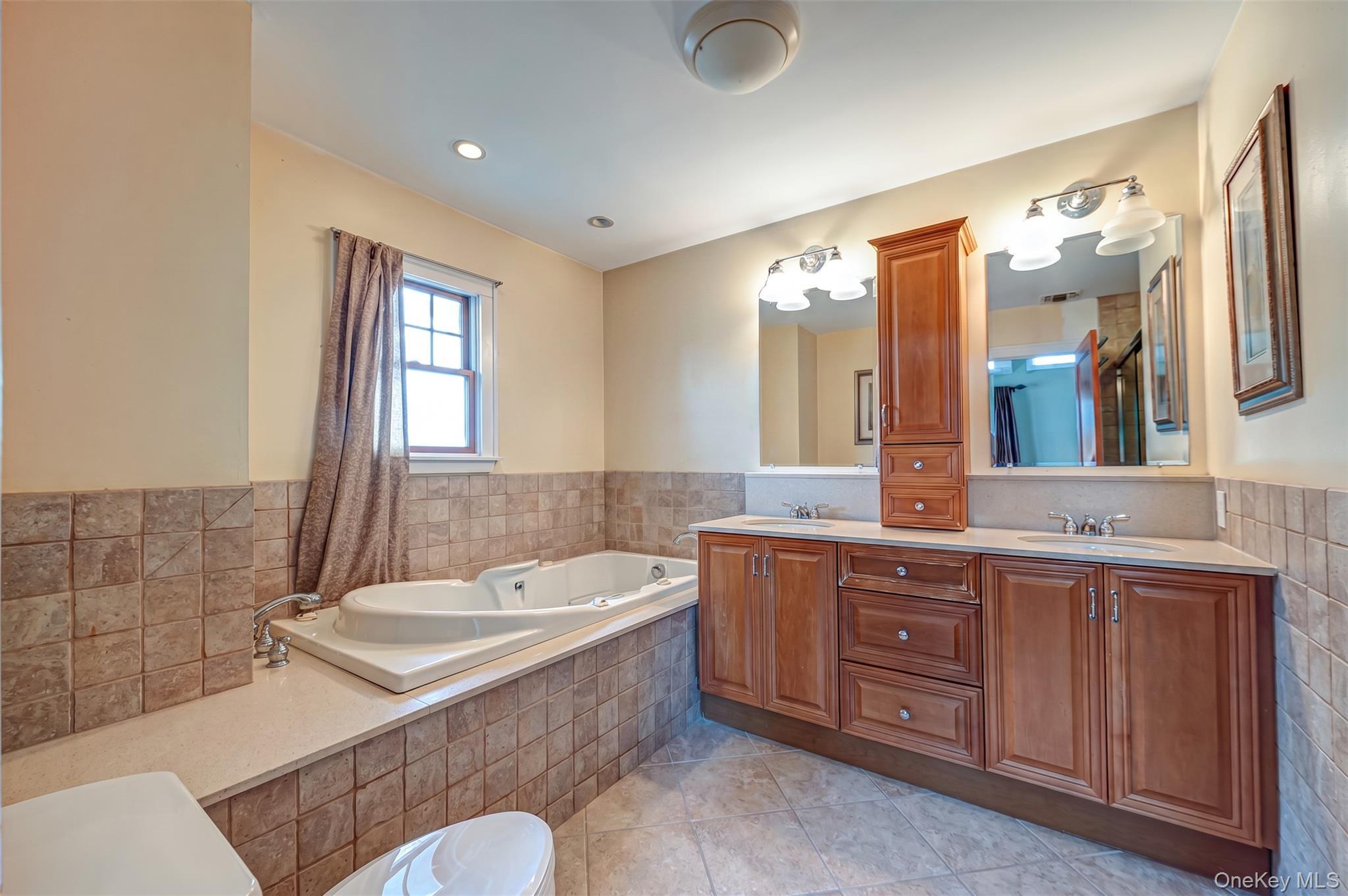 Single Family Harborview Lane  Suffolk County, NY 11743, MLS-1026256-23