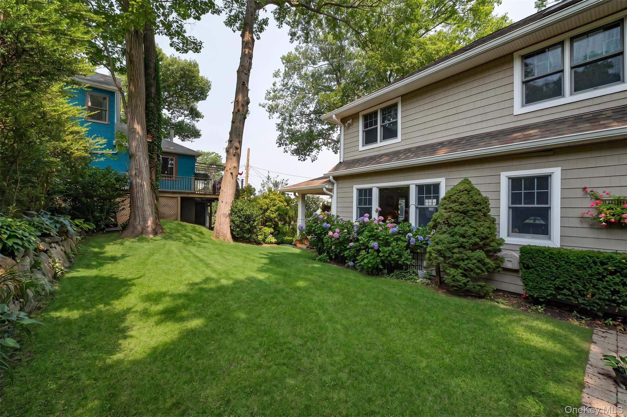 Single Family Harborview Lane  Suffolk County, NY 11743, MLS-1026256-25