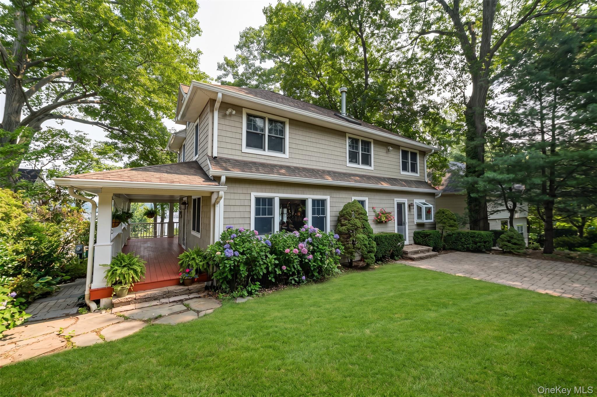 Single Family Harborview Lane  Suffolk County, NY 11743, MLS-1026256-26