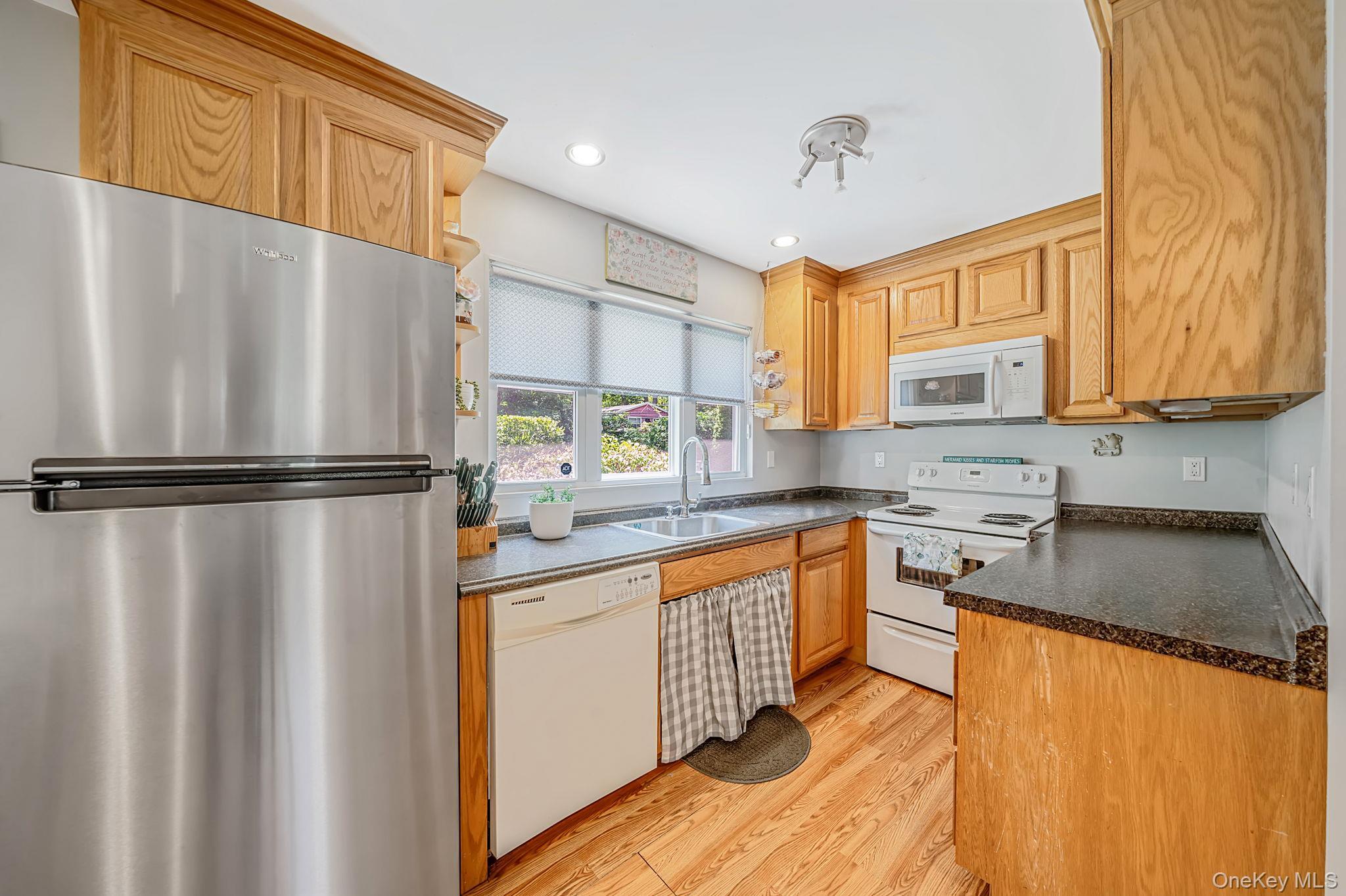 Single Family 21st Street  Suffolk County, NY 11792, MLS-1026277-10