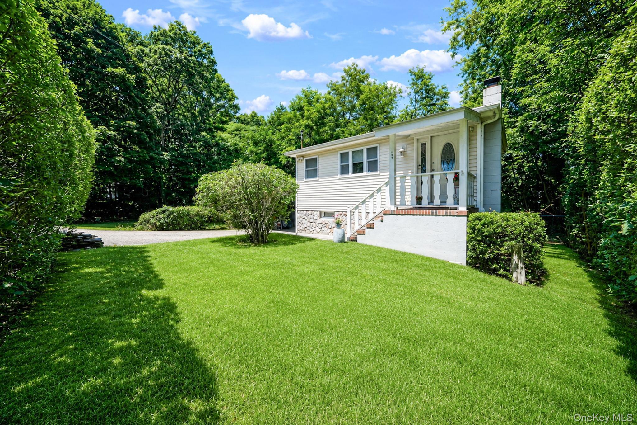 Single Family 21st Street  Suffolk County, NY 11792, MLS-1026277-2