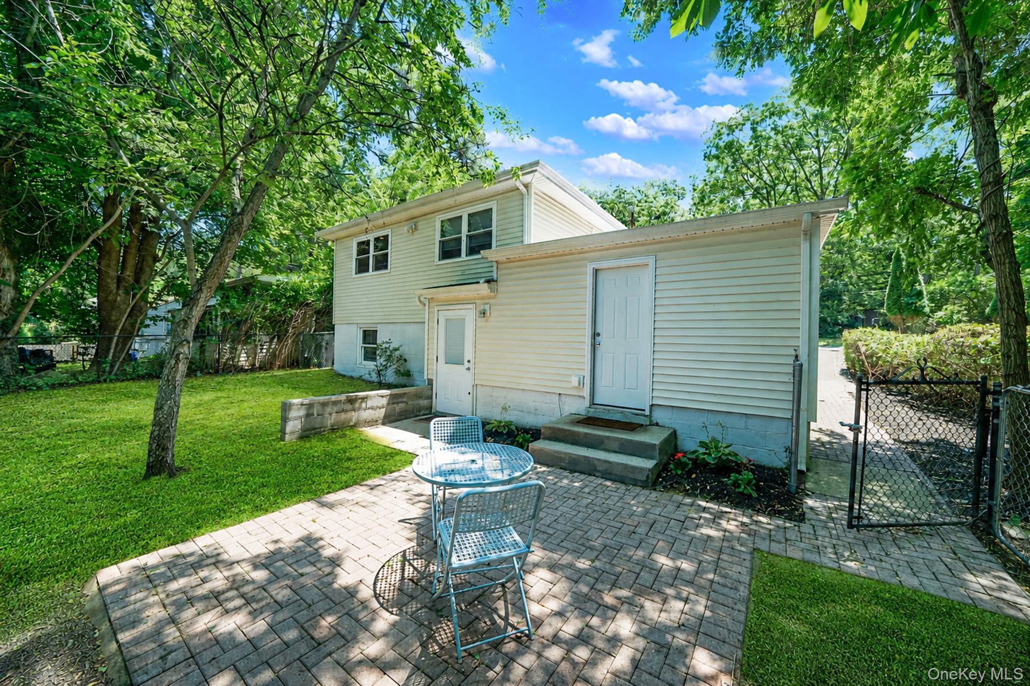 Single Family 21st Street  Suffolk County, NY 11792, MLS-1026277-24