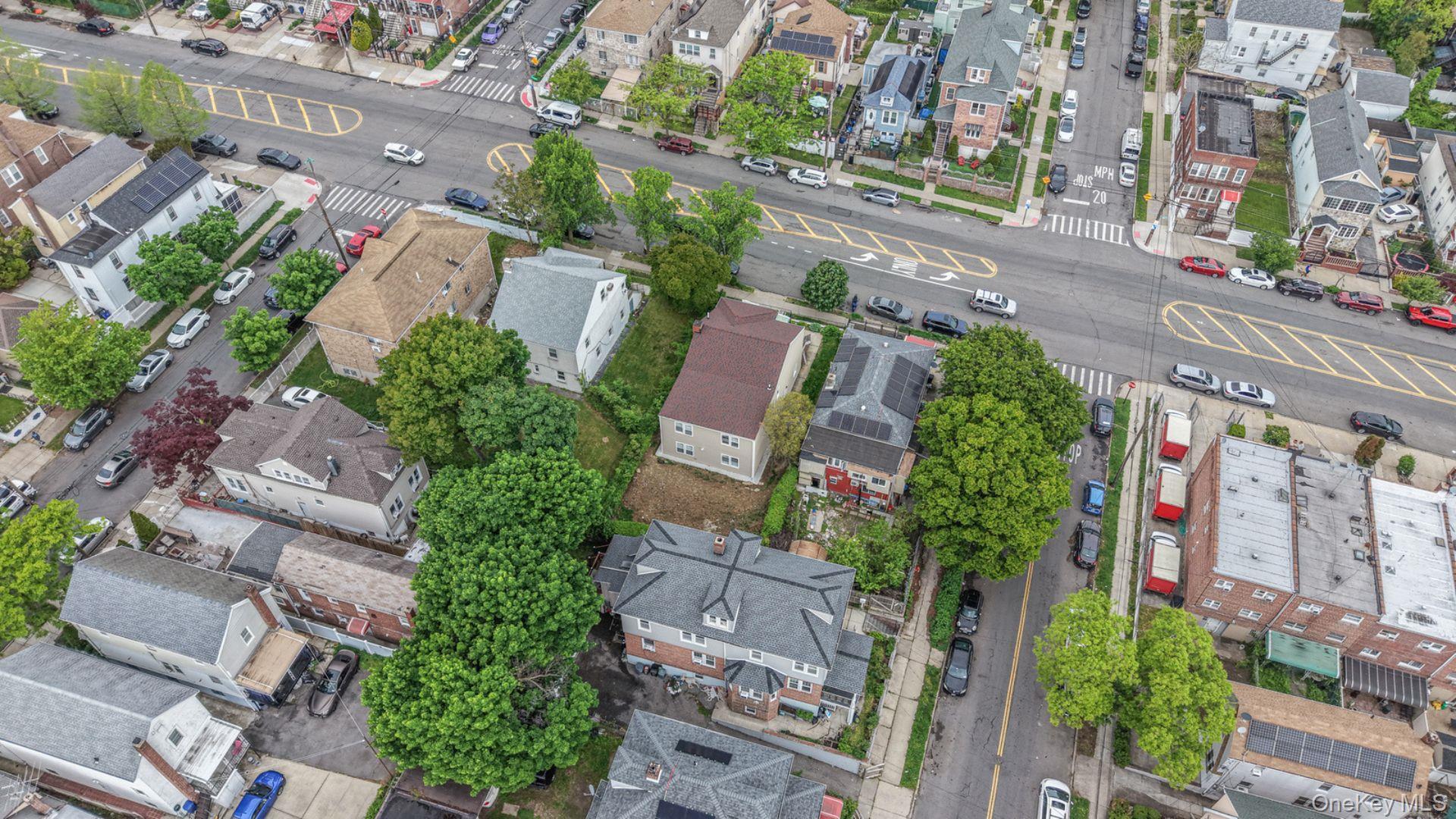 Single Family Hammersley Avenue Bronx, NY 10469, MLS-1026313-30
