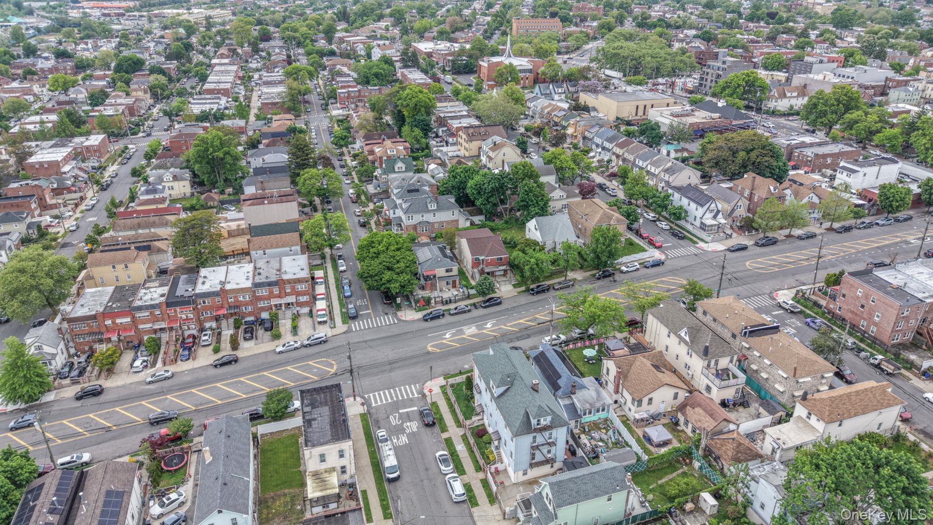 Single Family Hammersley Avenue Bronx, NY 10469, MLS-1026313-32