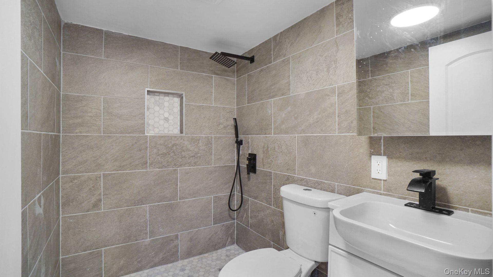 Single Family Mickle Avenue  Bronx, NY 10469, MLS-1026326-17
