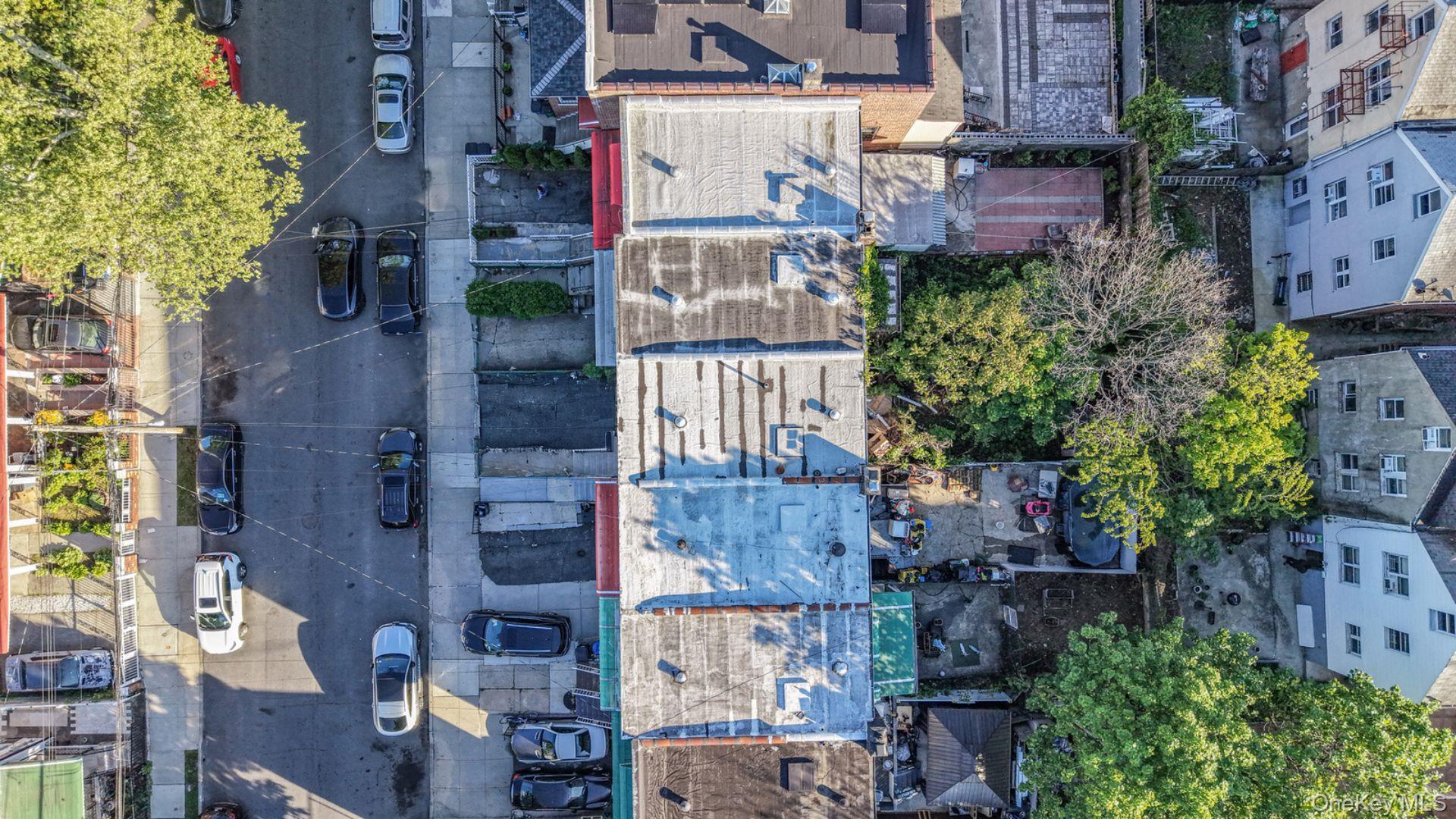 Single Family Mickle Avenue  Bronx, NY 10469, MLS-1026326-24