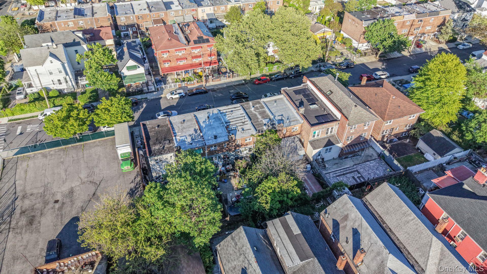 Single Family Mickle Avenue  Bronx, NY 10469, MLS-1026326-25