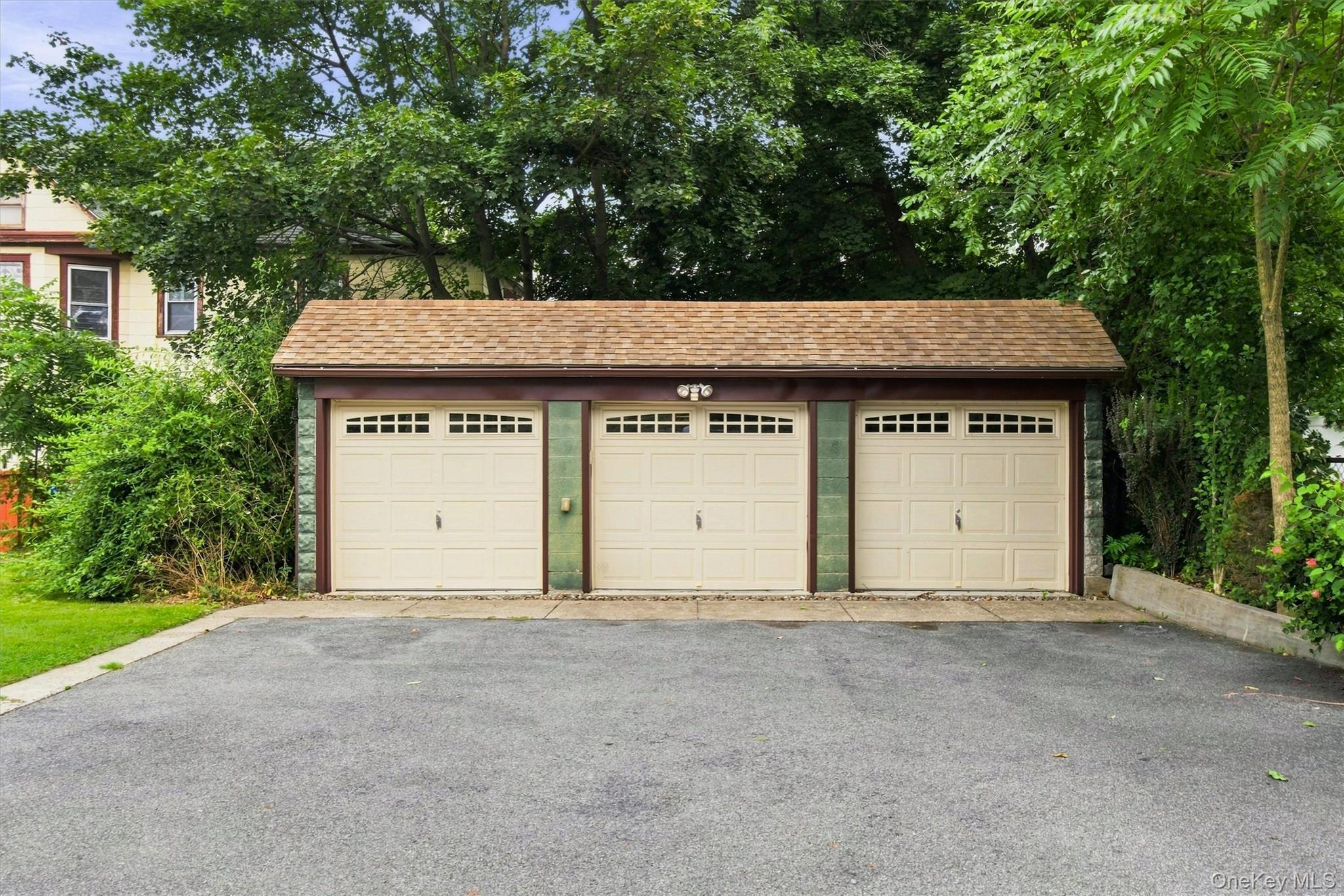 Single Family Washington Street Dutchess County, NY 12601, MLS-1026339-35