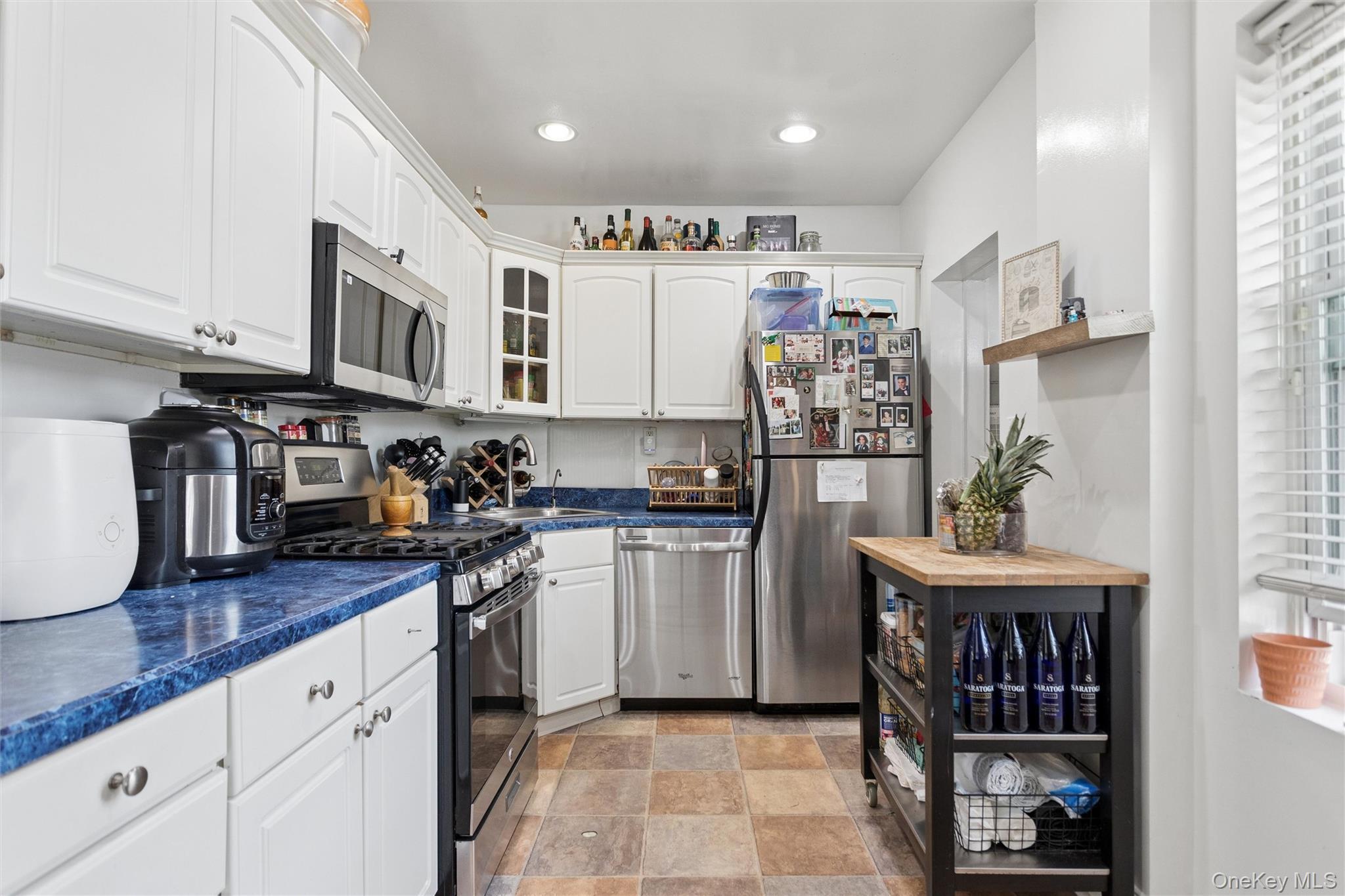 Single Family Coddington Avenue  Bronx, NY 10461, MLS-1026373-17