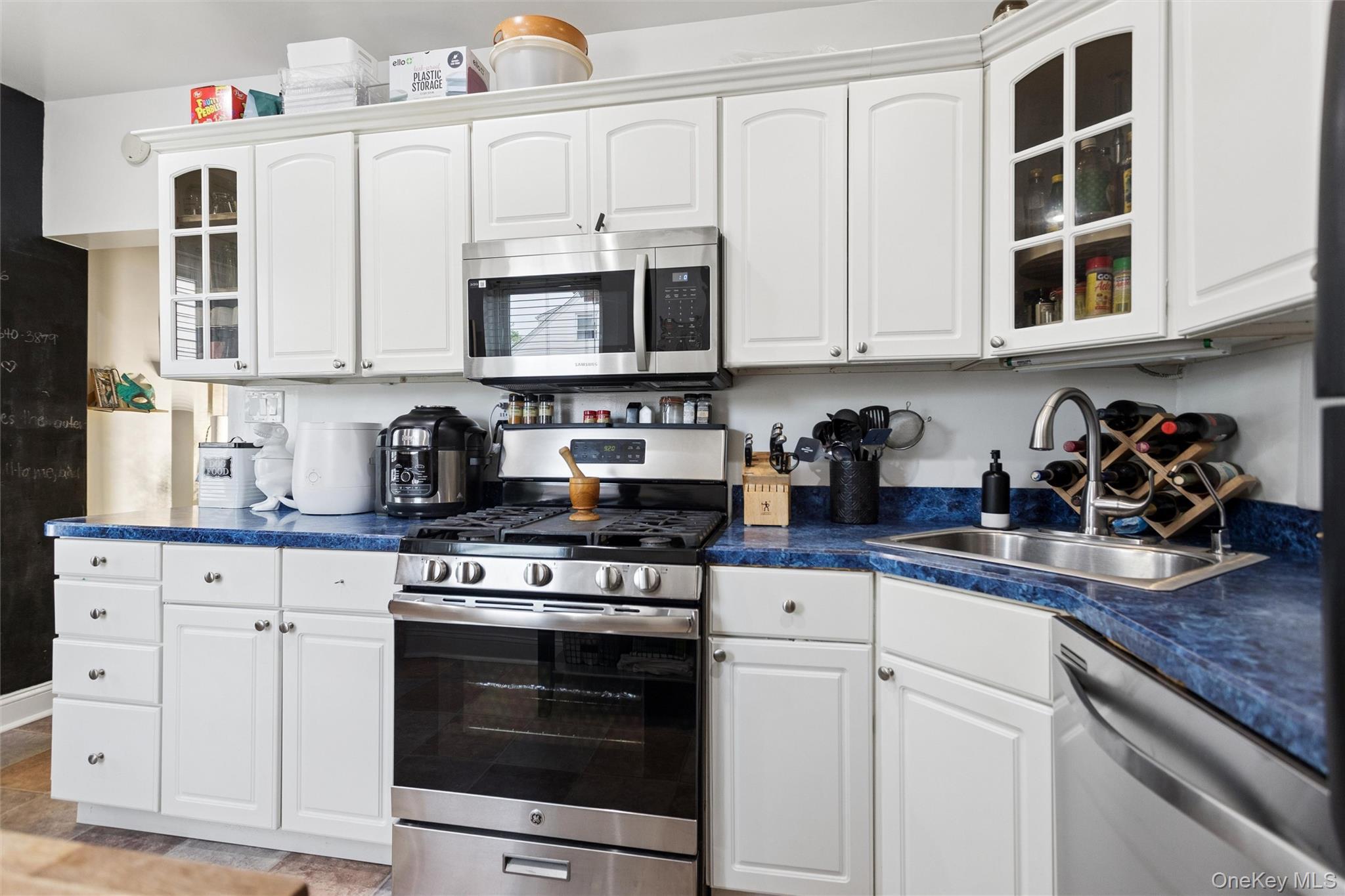 Single Family Coddington Avenue  Bronx, NY 10461, MLS-1026373-19