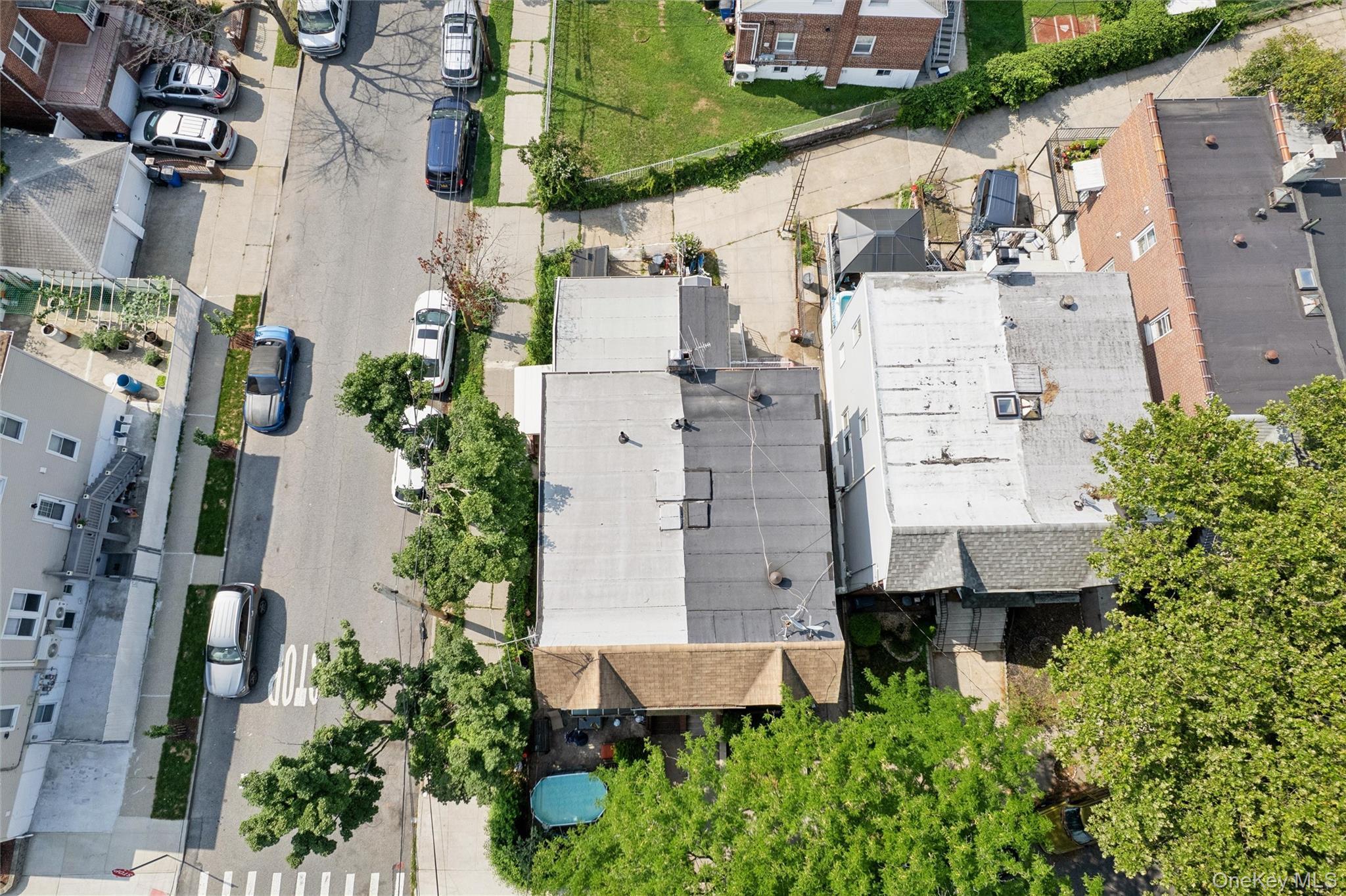 Single Family Coddington Avenue  Bronx, NY 10461, MLS-1026373-4