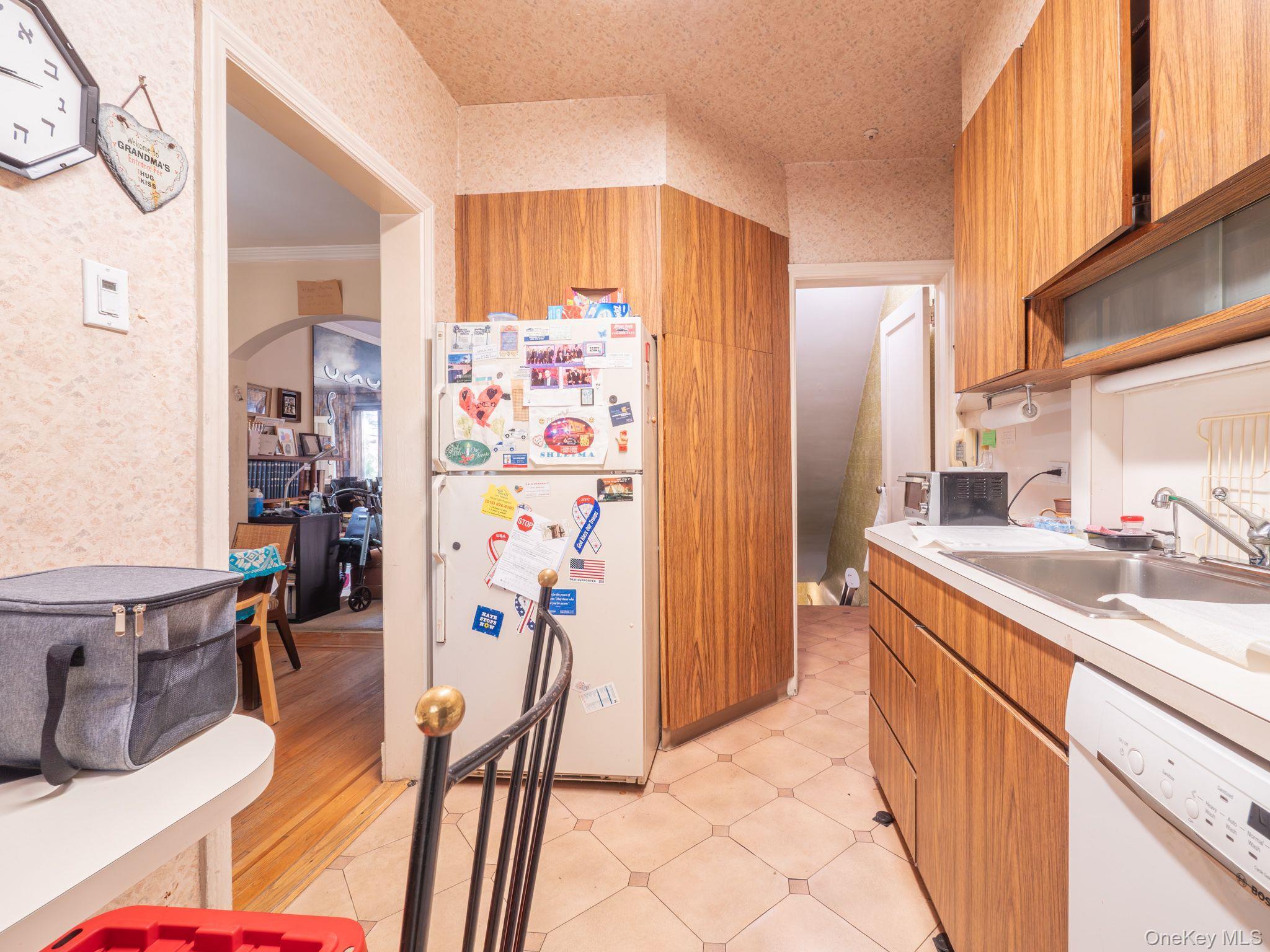 Single Family 67th Avenue Queens, NY 11374, MLS-1026384-2