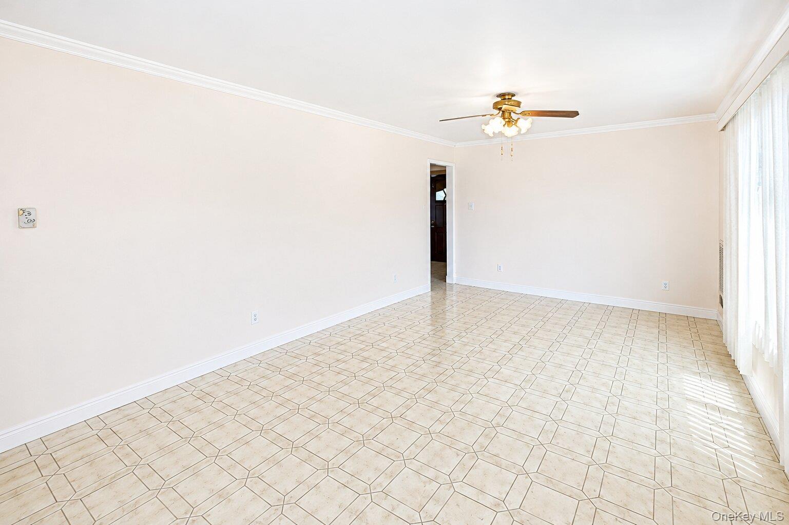 Single Family Plainedge Drive Nassau County, NY 11714, MLS-1026385-10