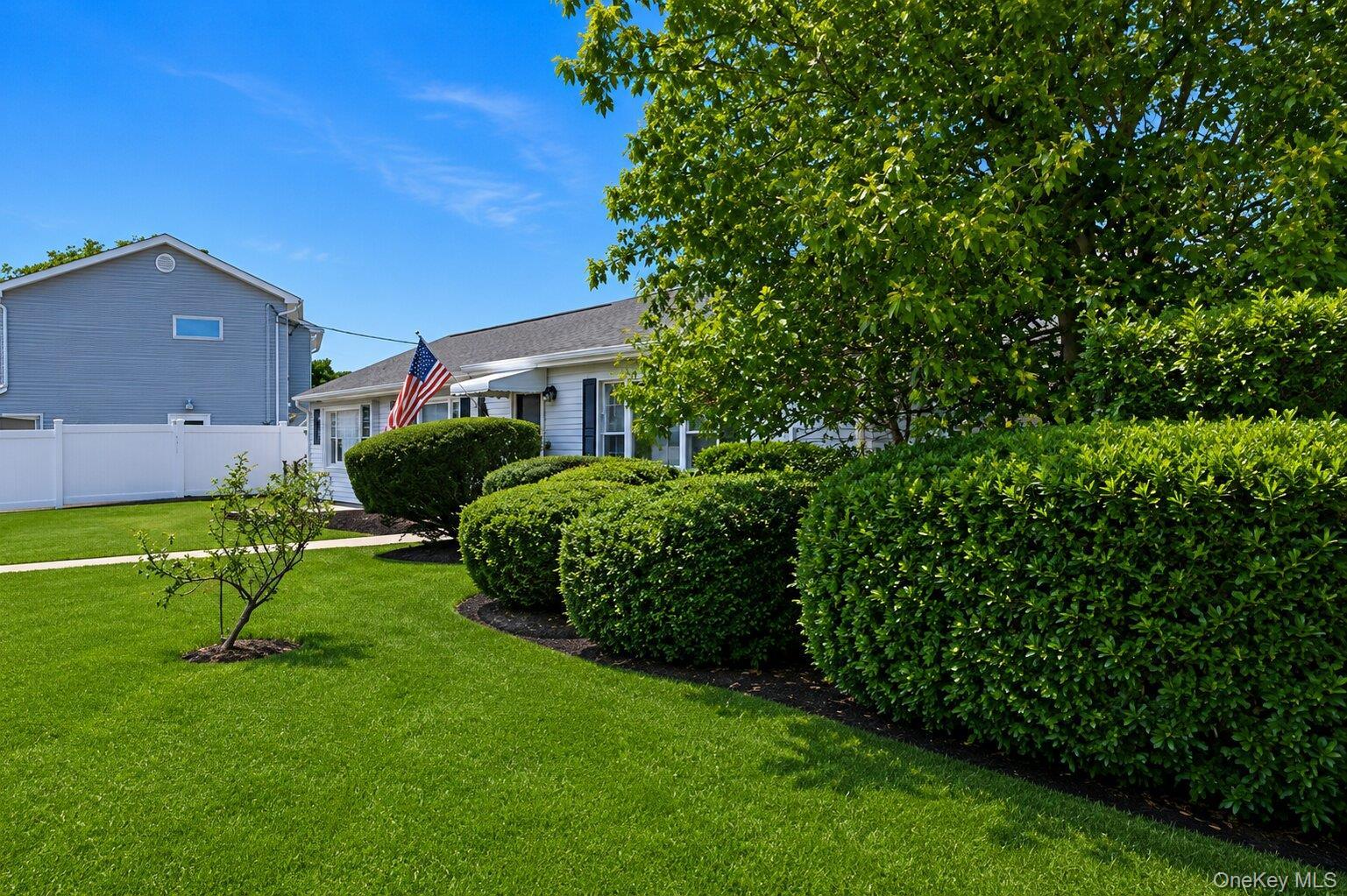 Single Family Plainedge Drive Nassau County, NY 11714, MLS-1026385-7