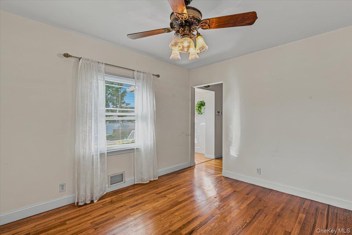 Single Family 9th Avenue  Queens, NY 11357, MLS-1026389-10