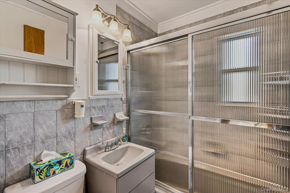 Single Family 9th Avenue  Queens, NY 11357, MLS-1026389-12